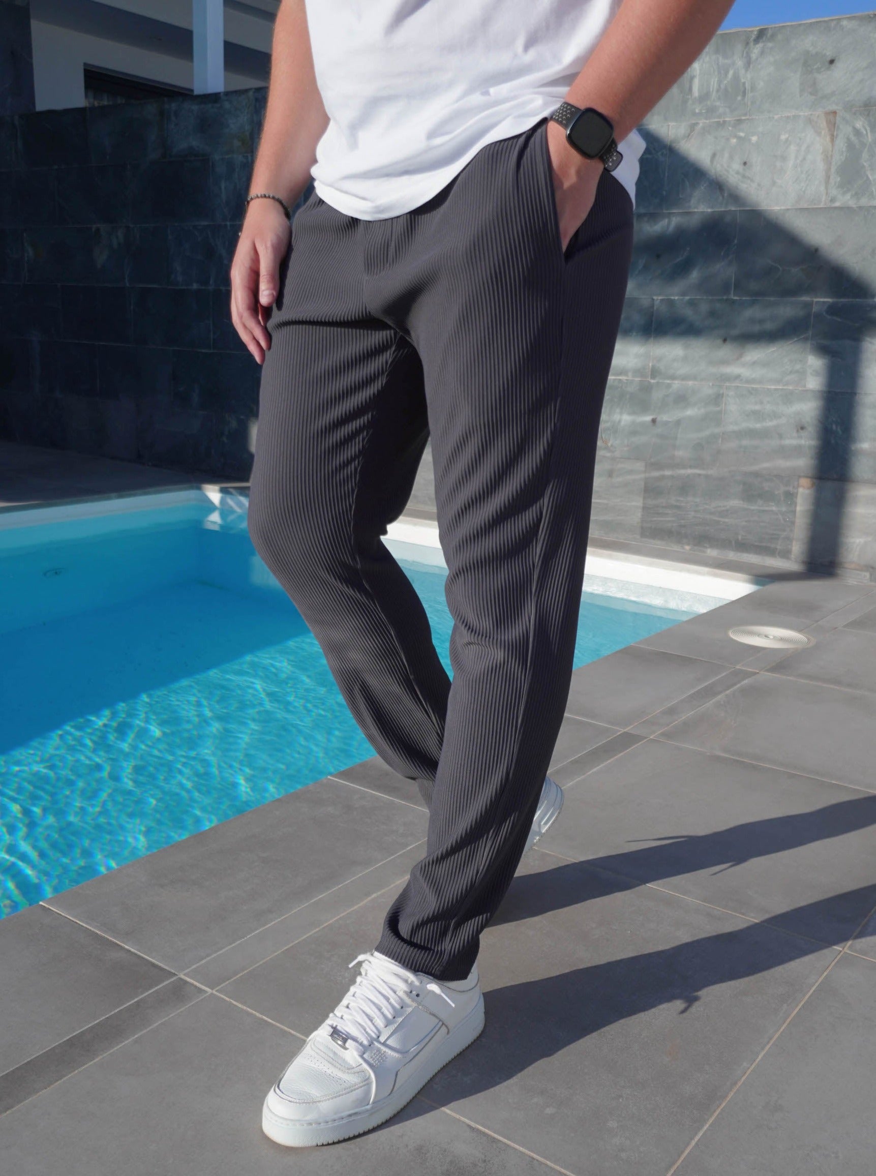 Ribbed Trouser In Dark Grey