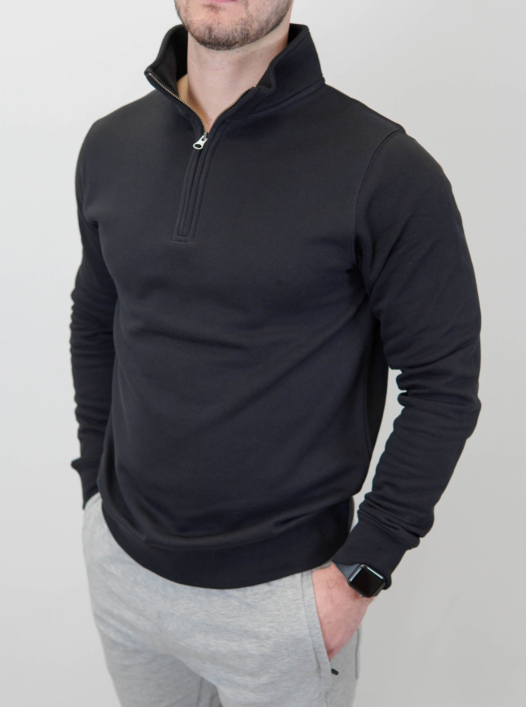 Essential Quarter Zip Sweatshirt In Black