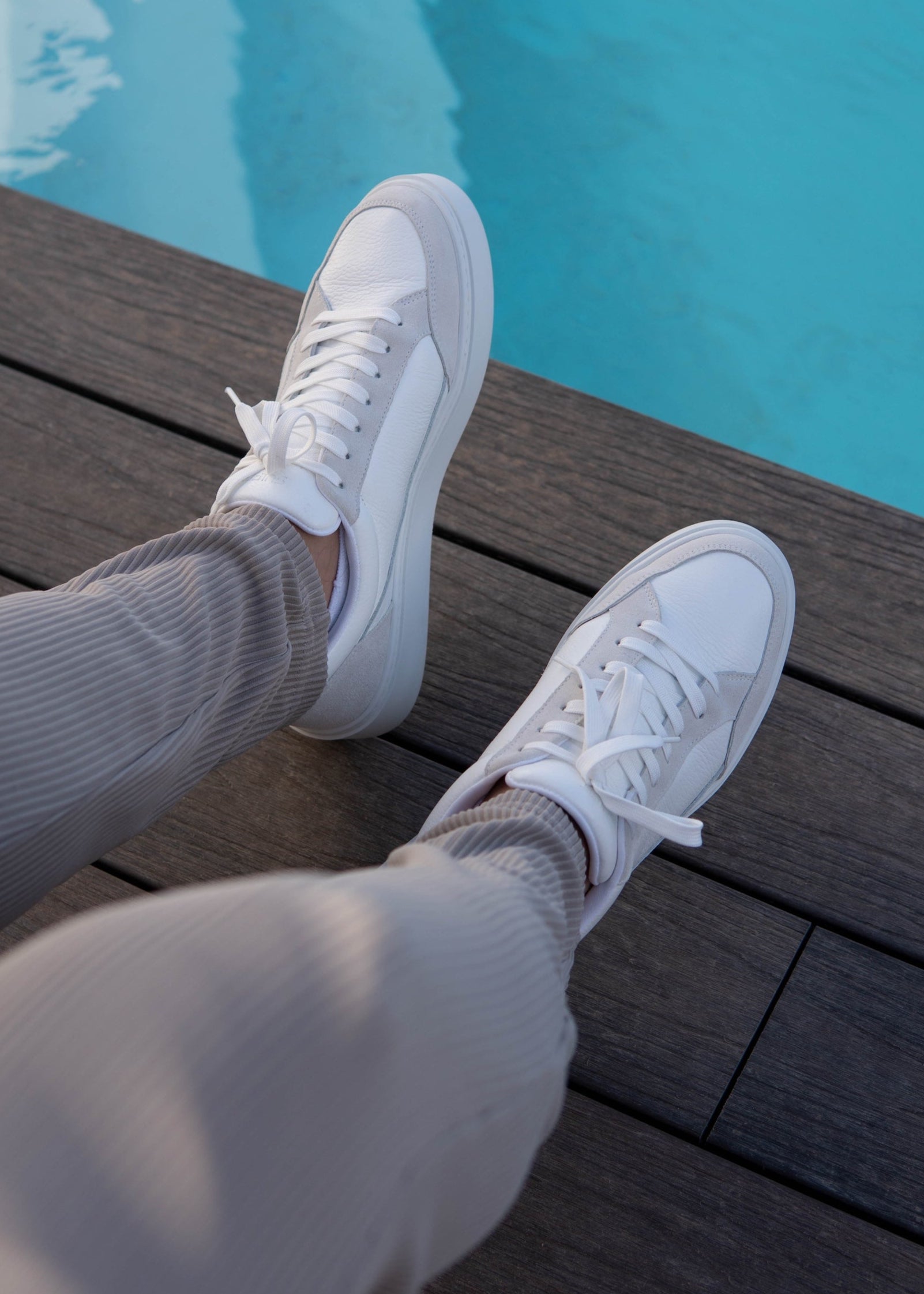 Premium Leather Trainer In White/Stone