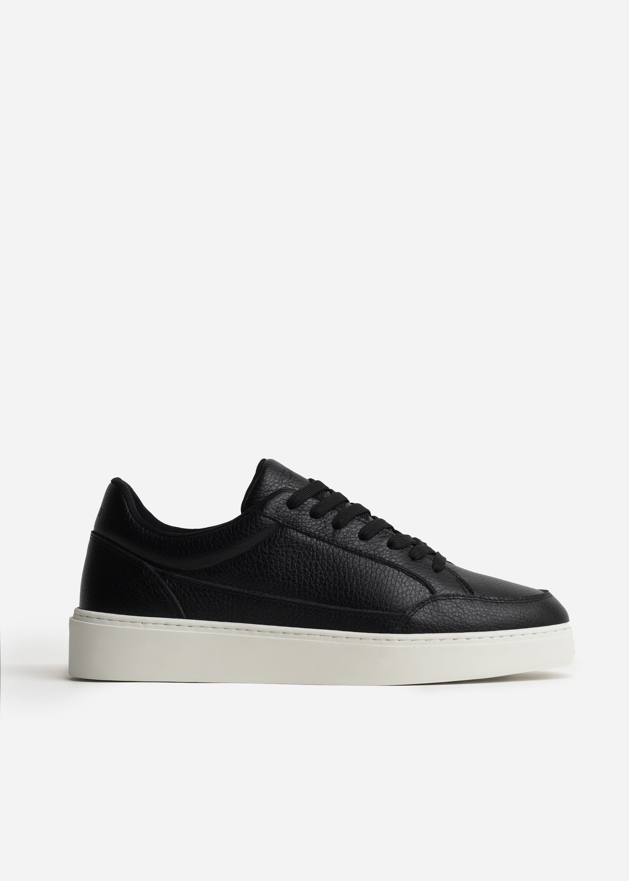 Premium Leather Trainer In Black/White