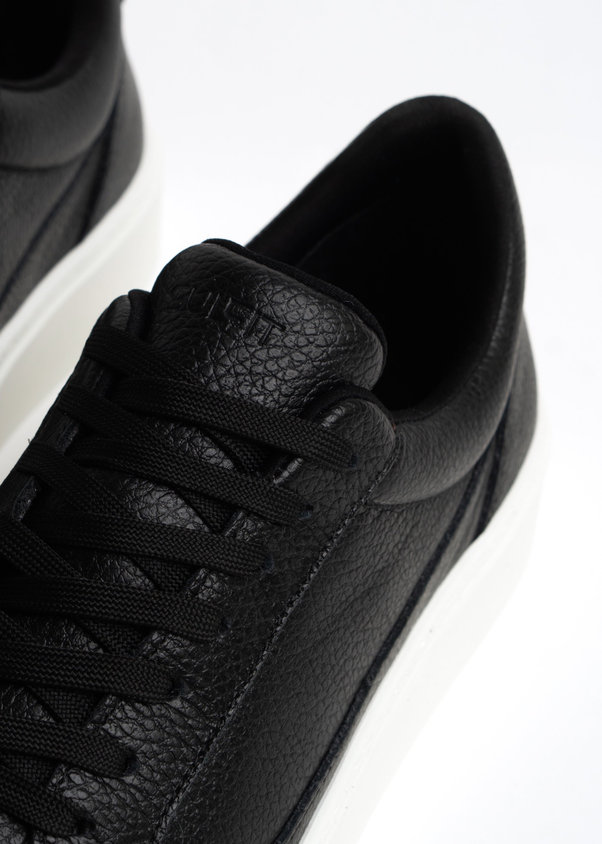 Premium Leather Trainer In Black/White
