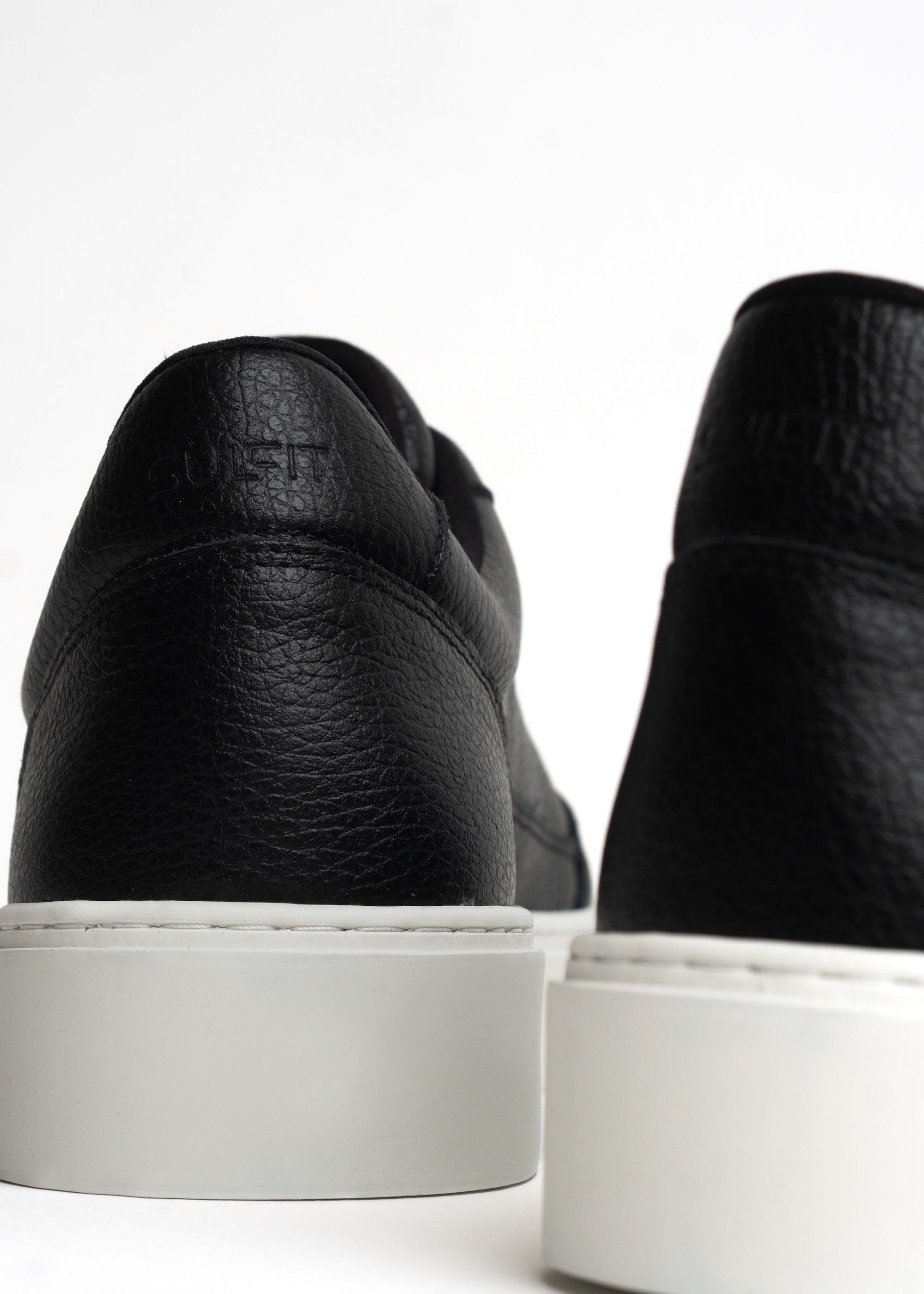 Premium Leather Trainer In Black/White