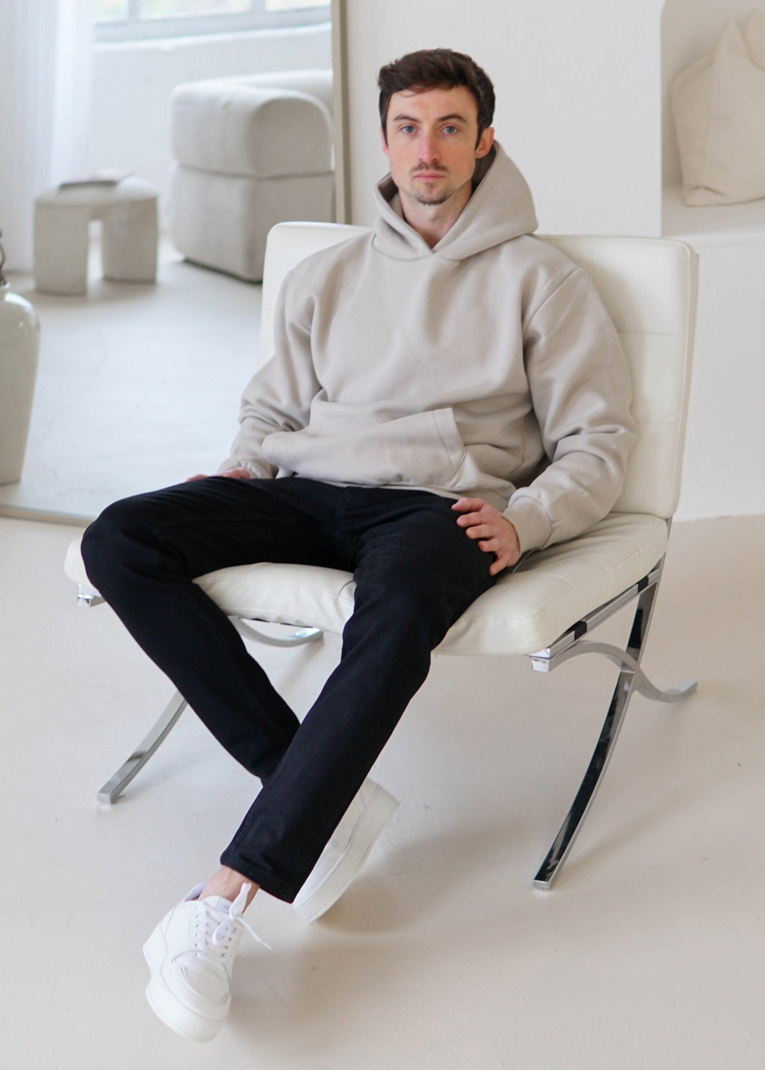 Premium Relaxed Hoodie In Stone