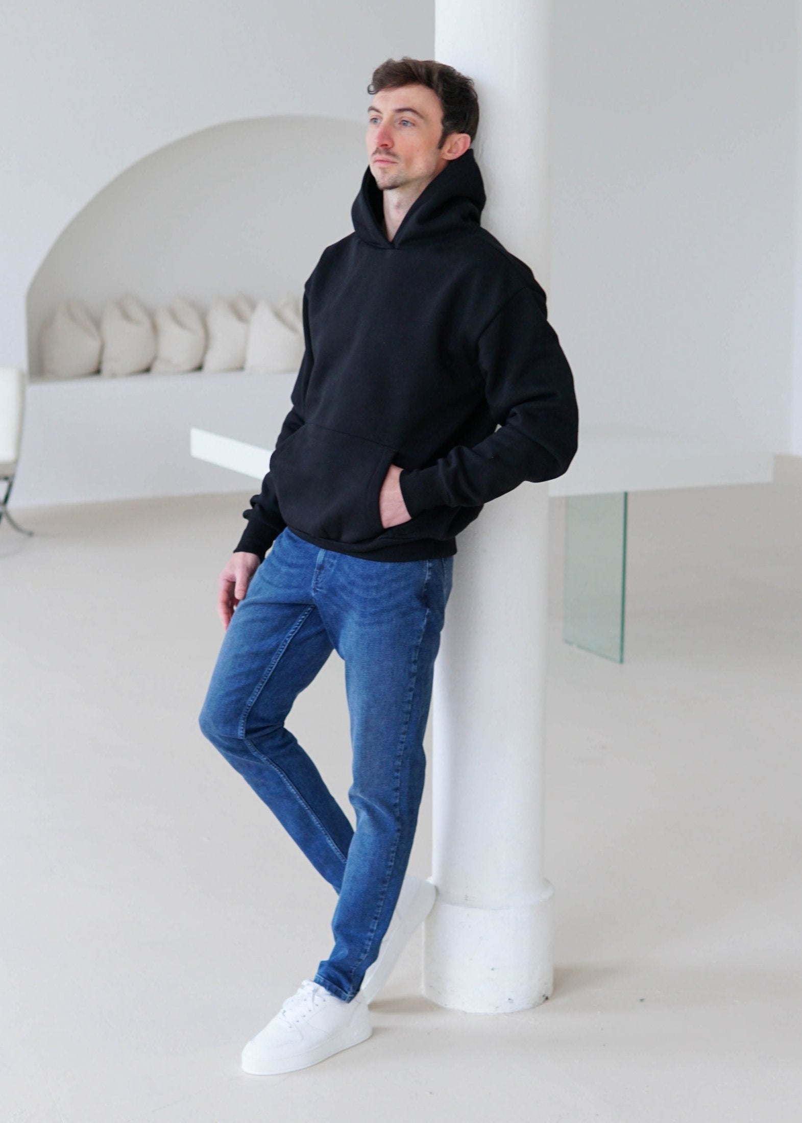 Premium Relaxed Hoodie In Black