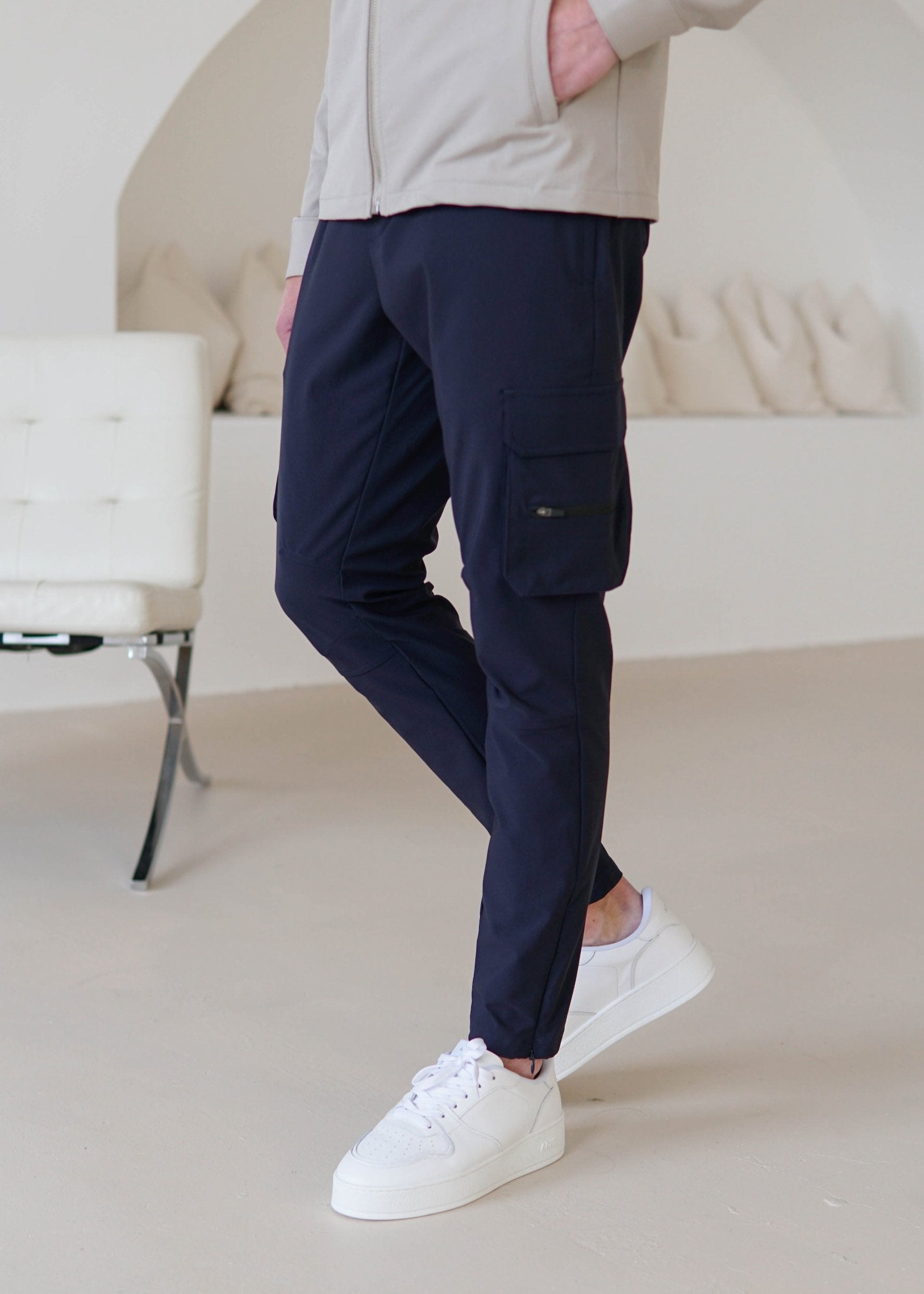 Tech Stretch Cargo Pant In Navy
