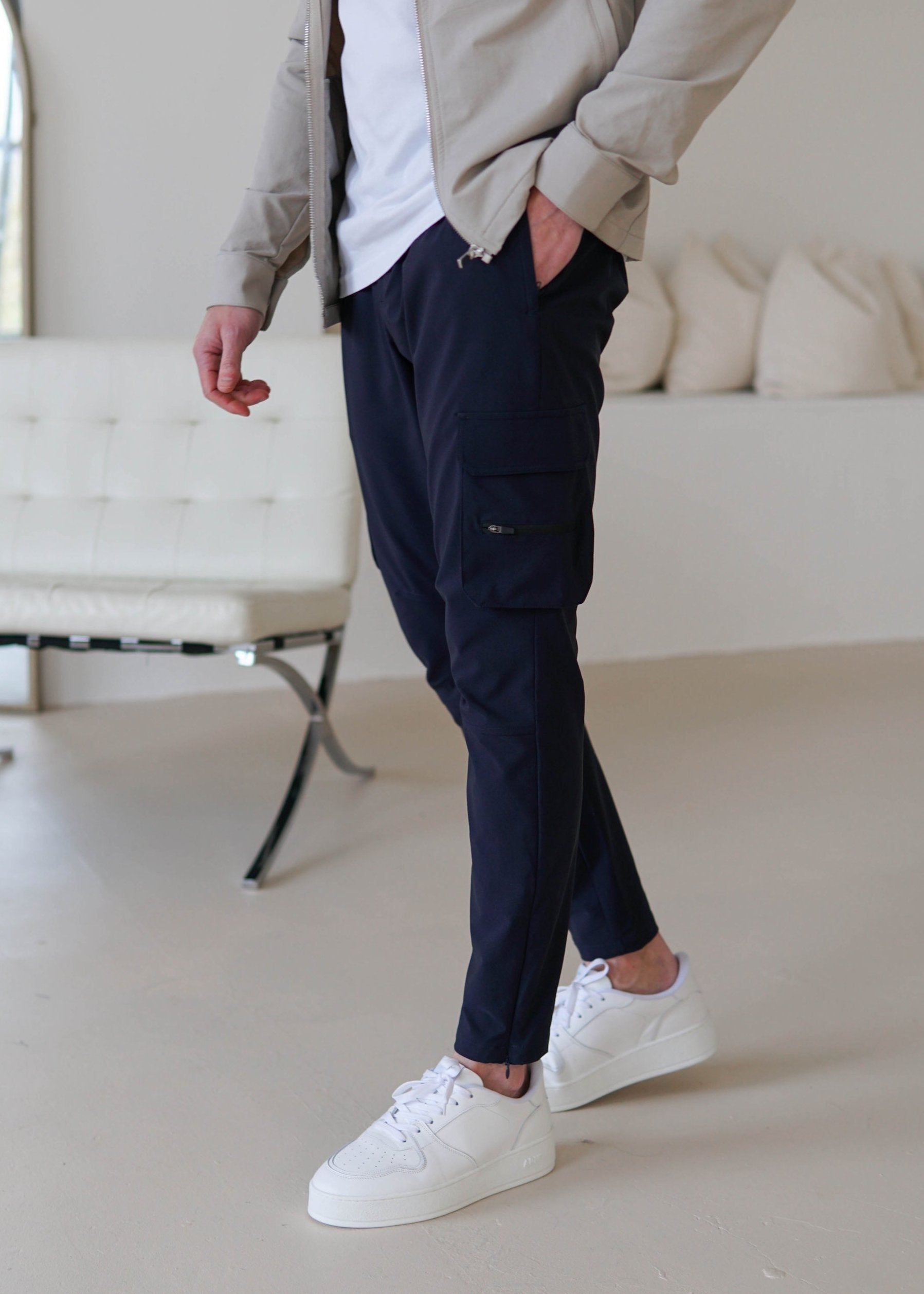 Tech Stretch Cargo Pant In Navy