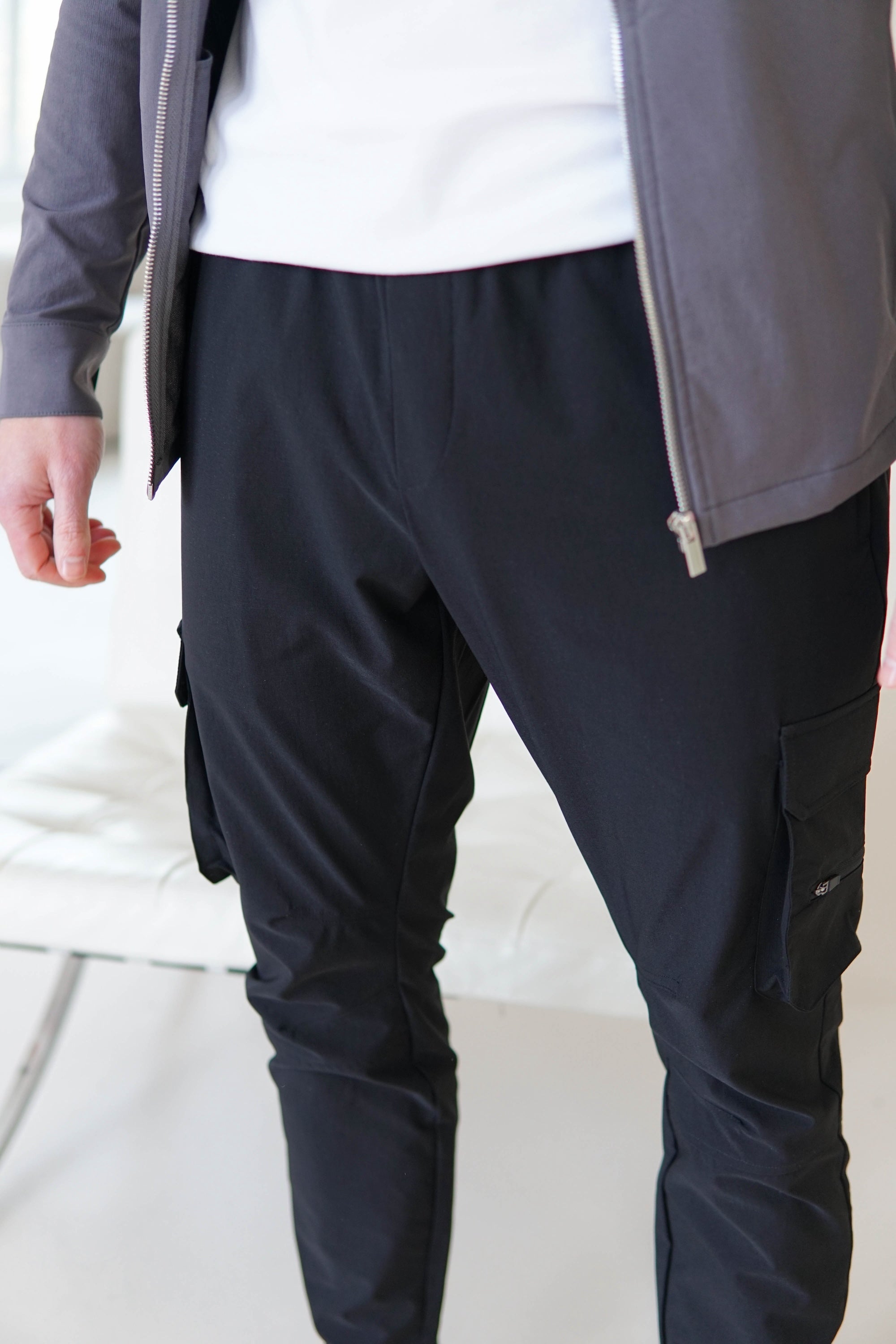 Tech Stretch Cargo Pant In Black