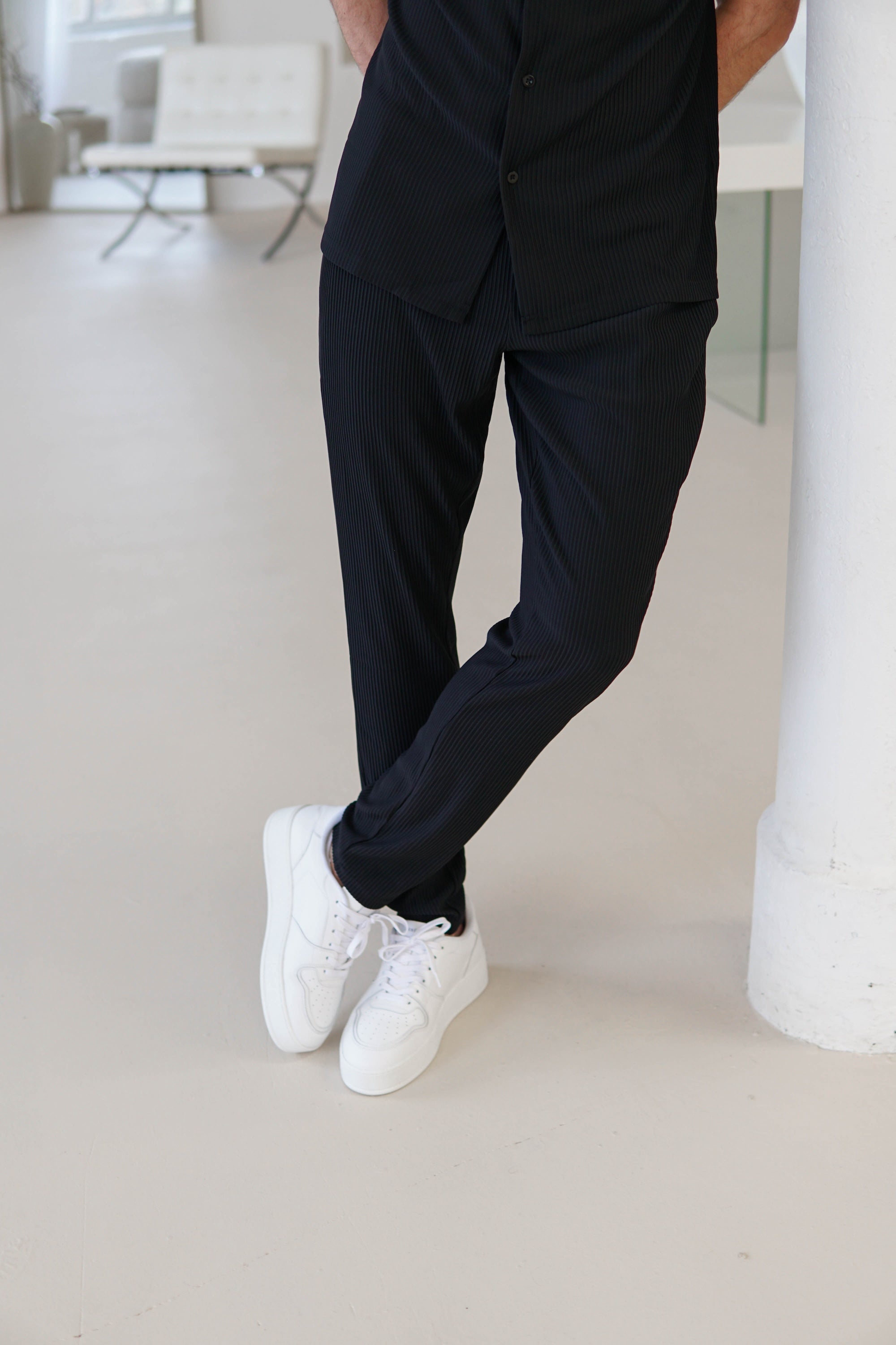 Ribbed Trouser In Black