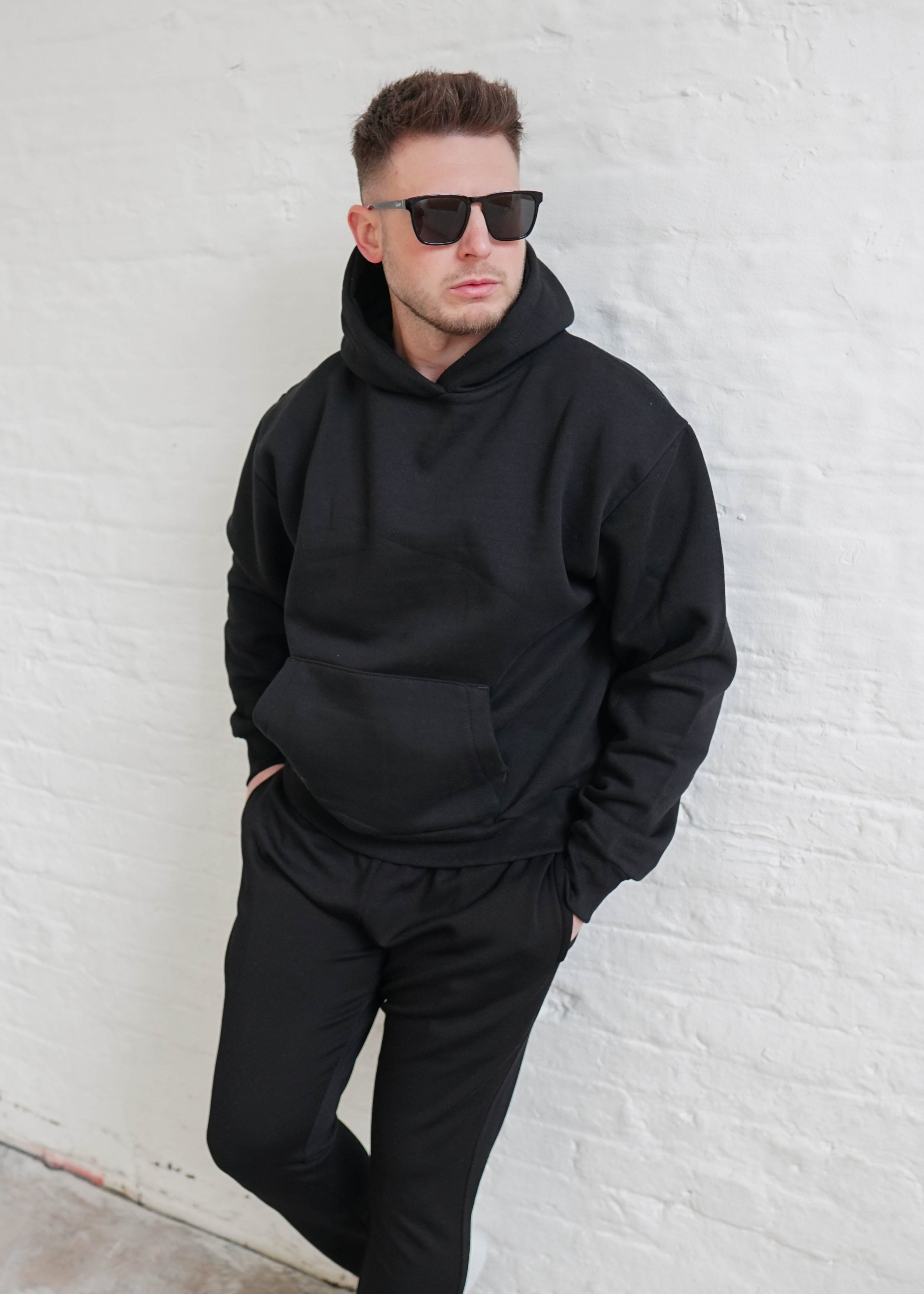 Premium Relaxed Hoodie In Black