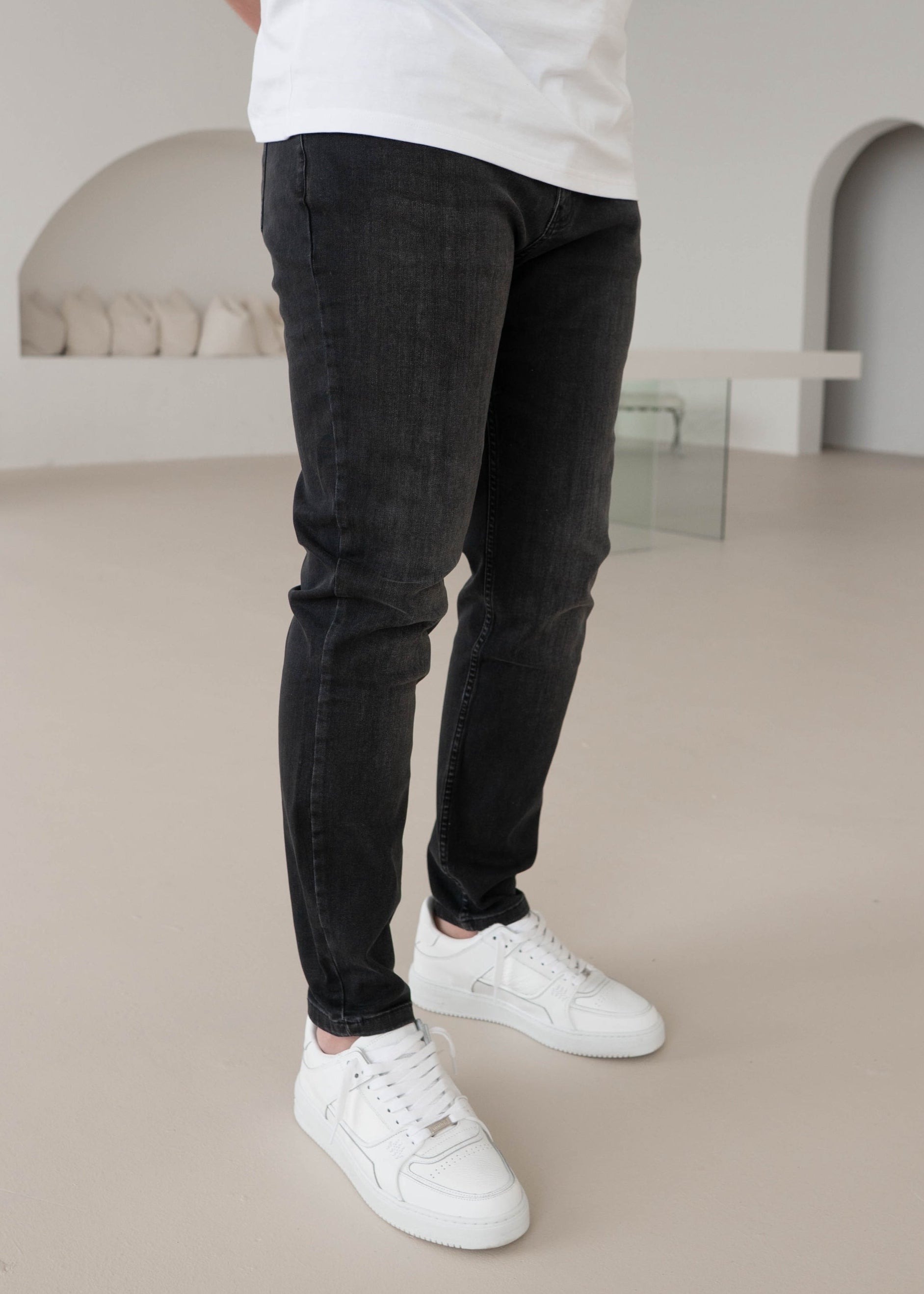 Slim Comfort Jeans In Charcoal