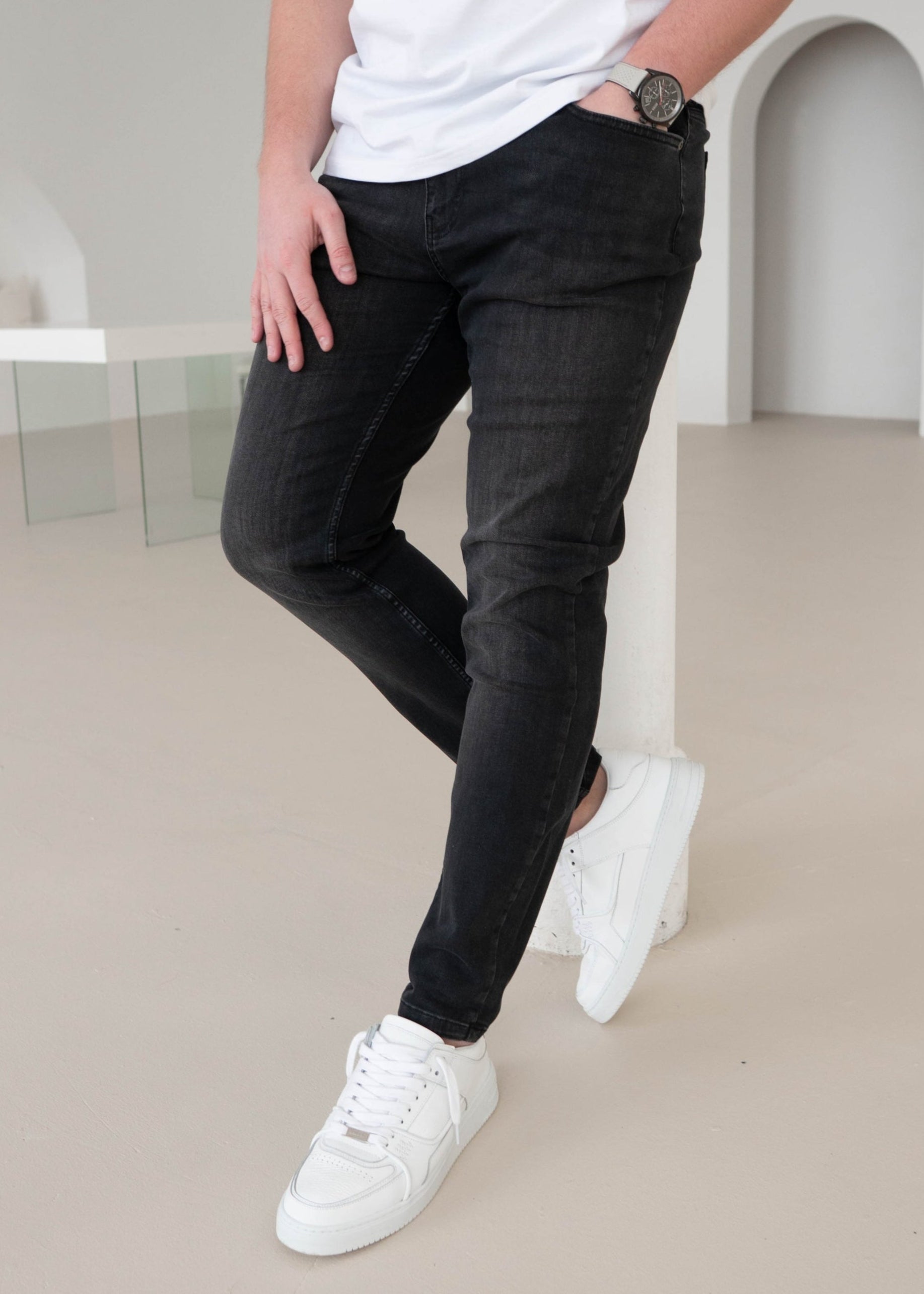 Slim Comfort Jeans In Charcoal1