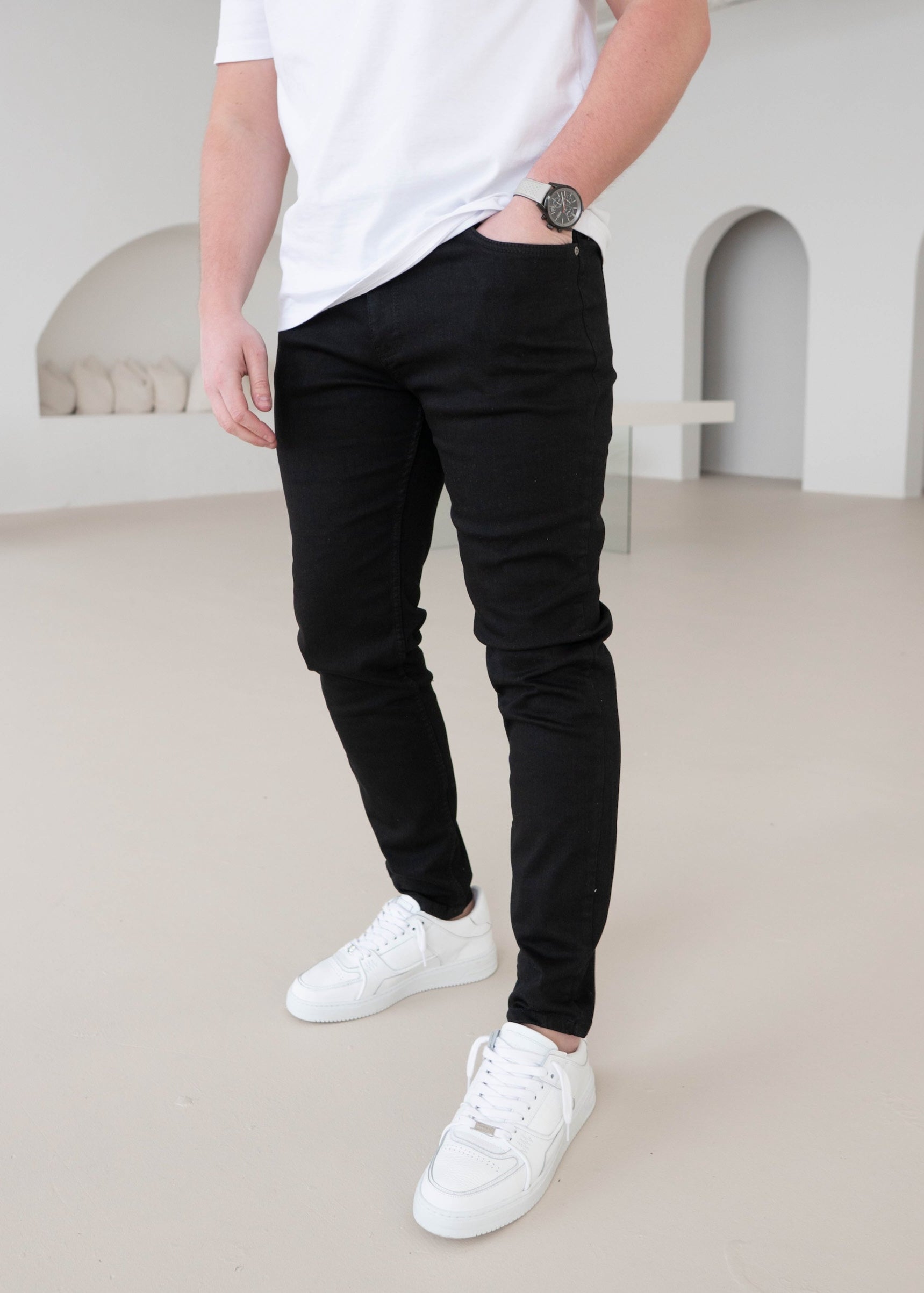 Slim Comfort Jeans In Jet Black