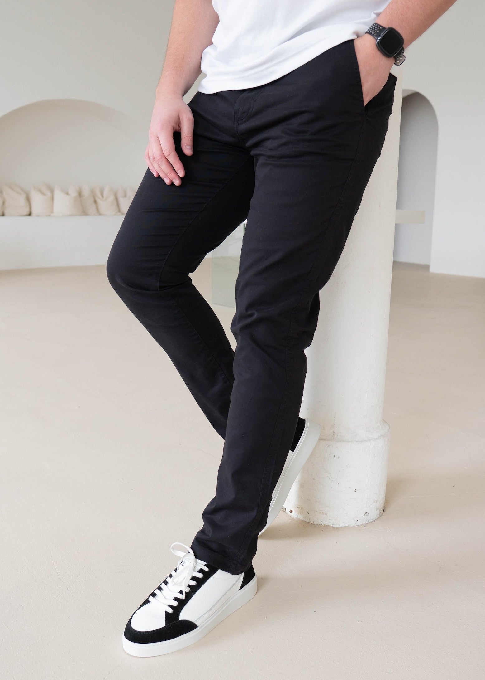 Slim Comfort Chinos In Black