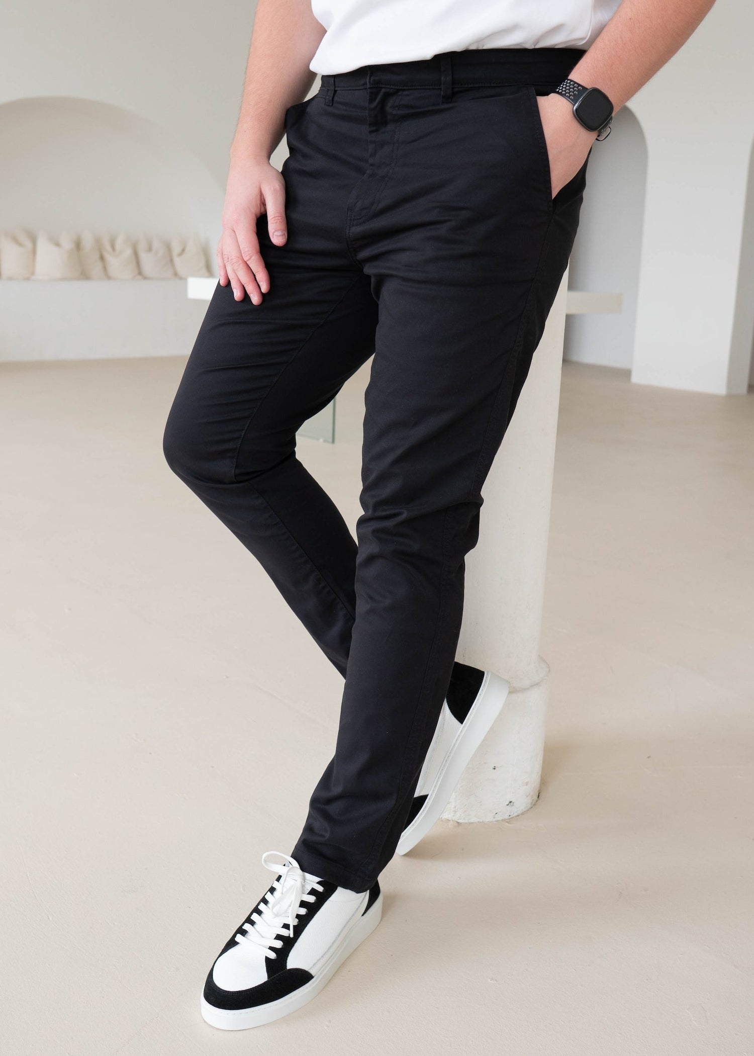 Slim Comfort Chinos In Black