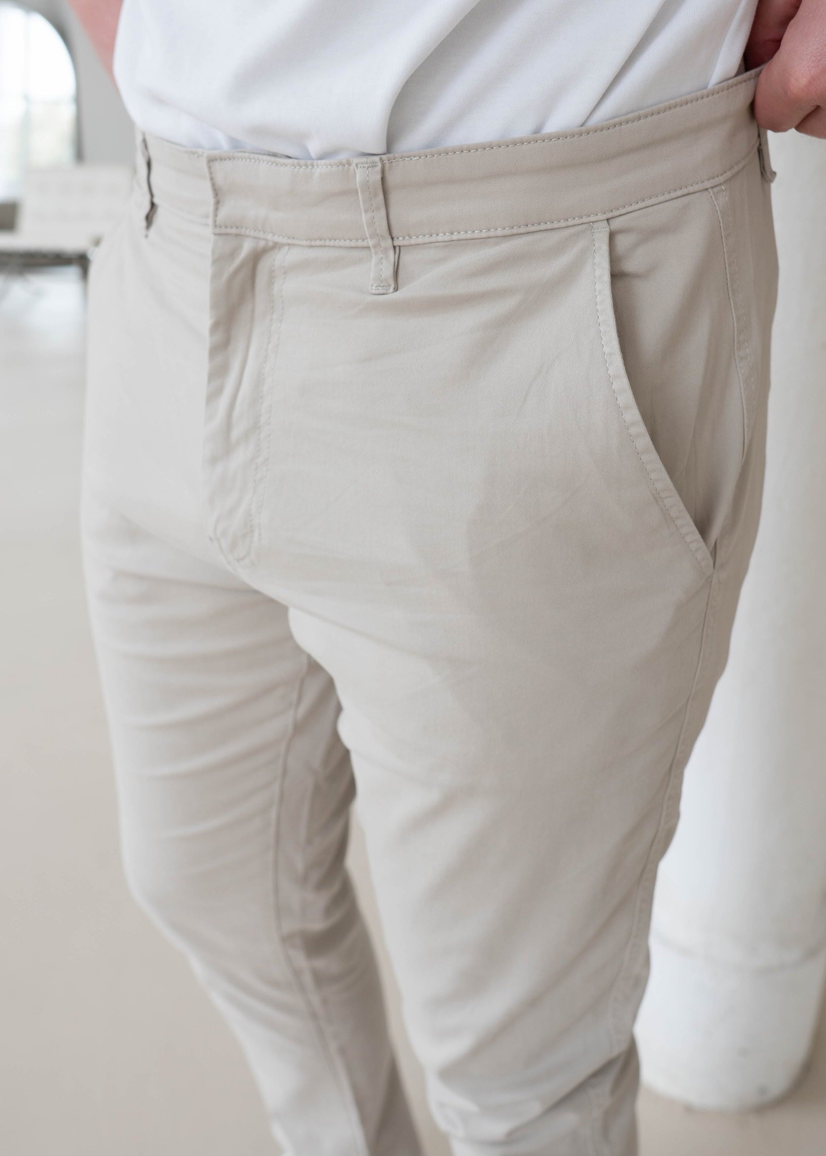 Slim Comfort Chinos In Stone