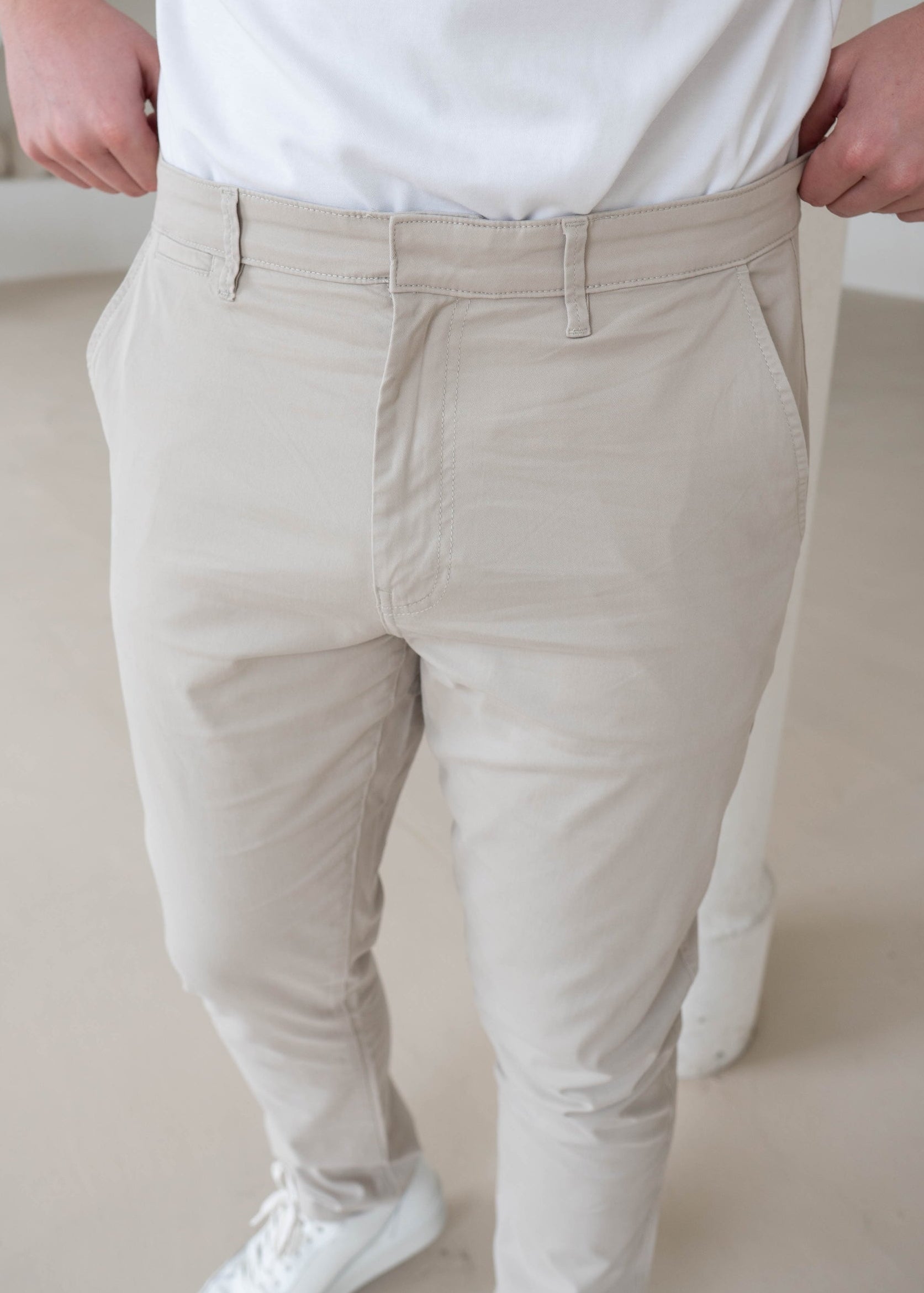 Slim Comfort Chinos In Stone