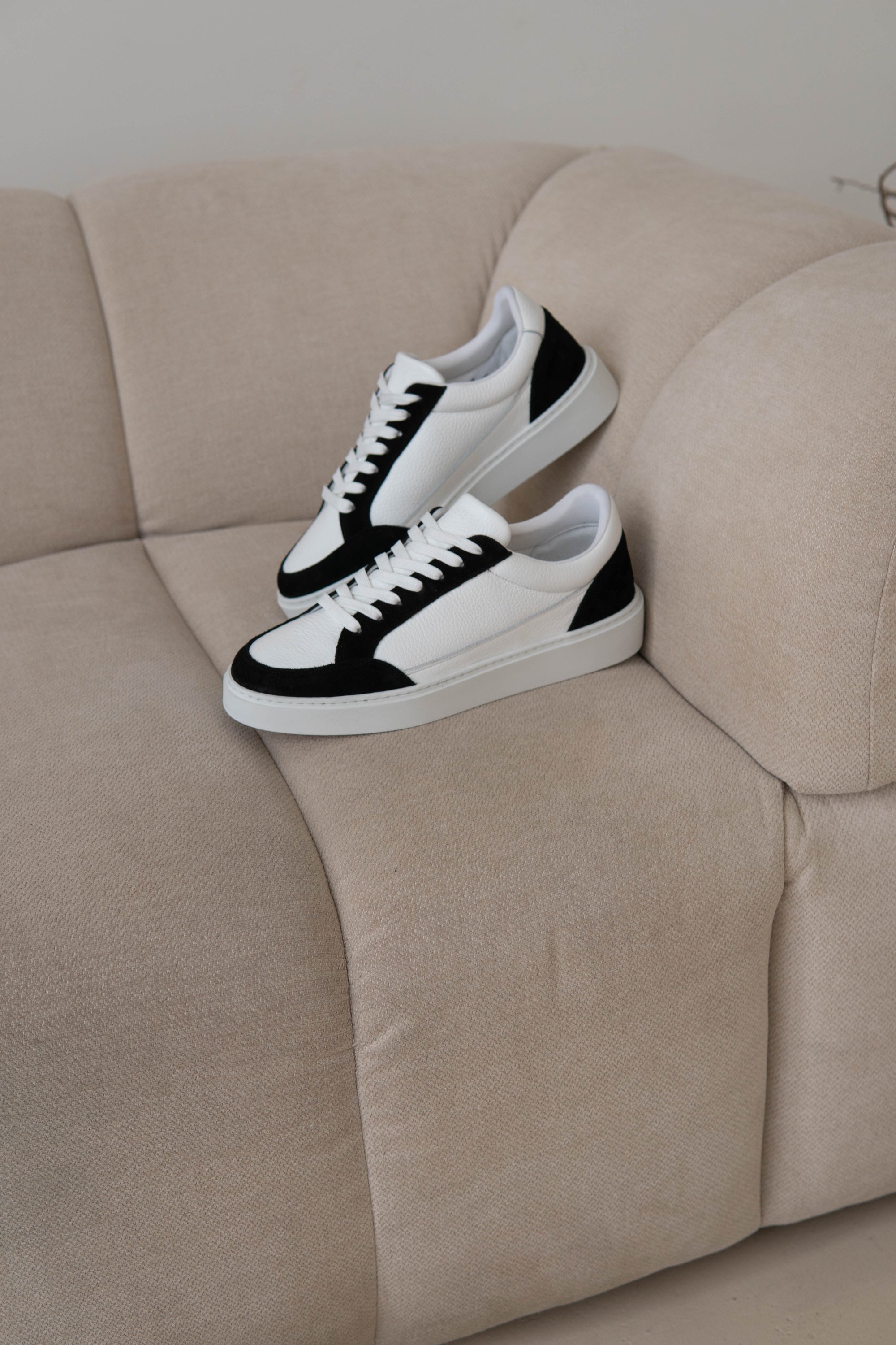 Premium Leather Trainer In White/Black Suede