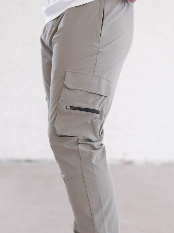 Tech Stretch Cargo Pant In Olive