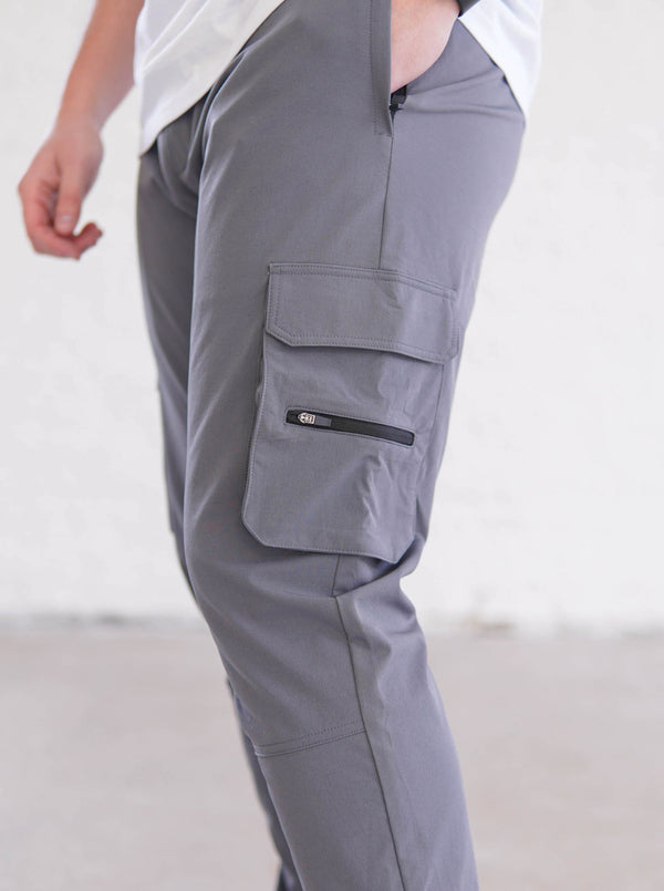 Tech Stretch Cargo Pant In Charcoal