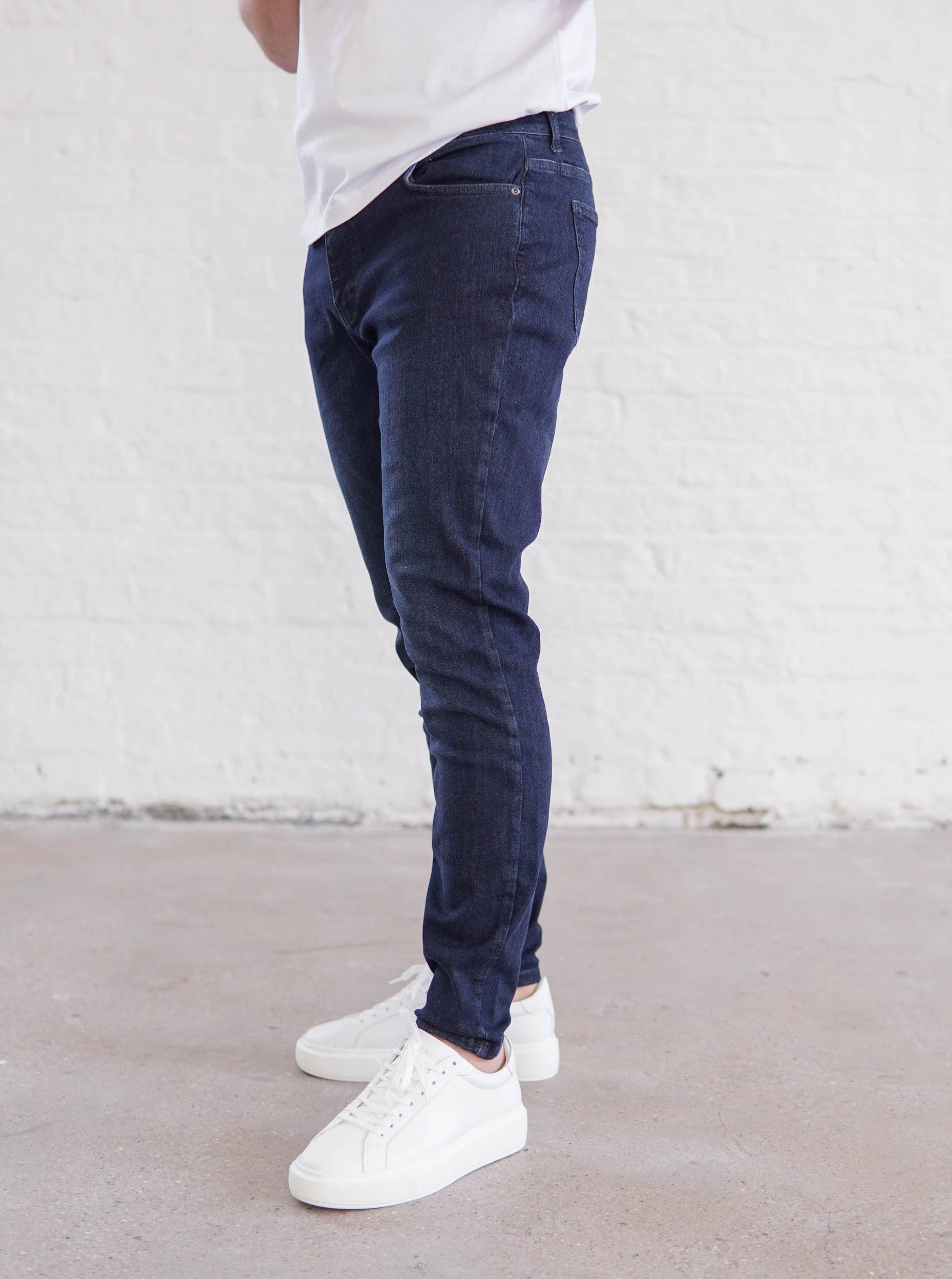 Relaxed Slim Jeans In Dark Blue – Sulfit Clothing