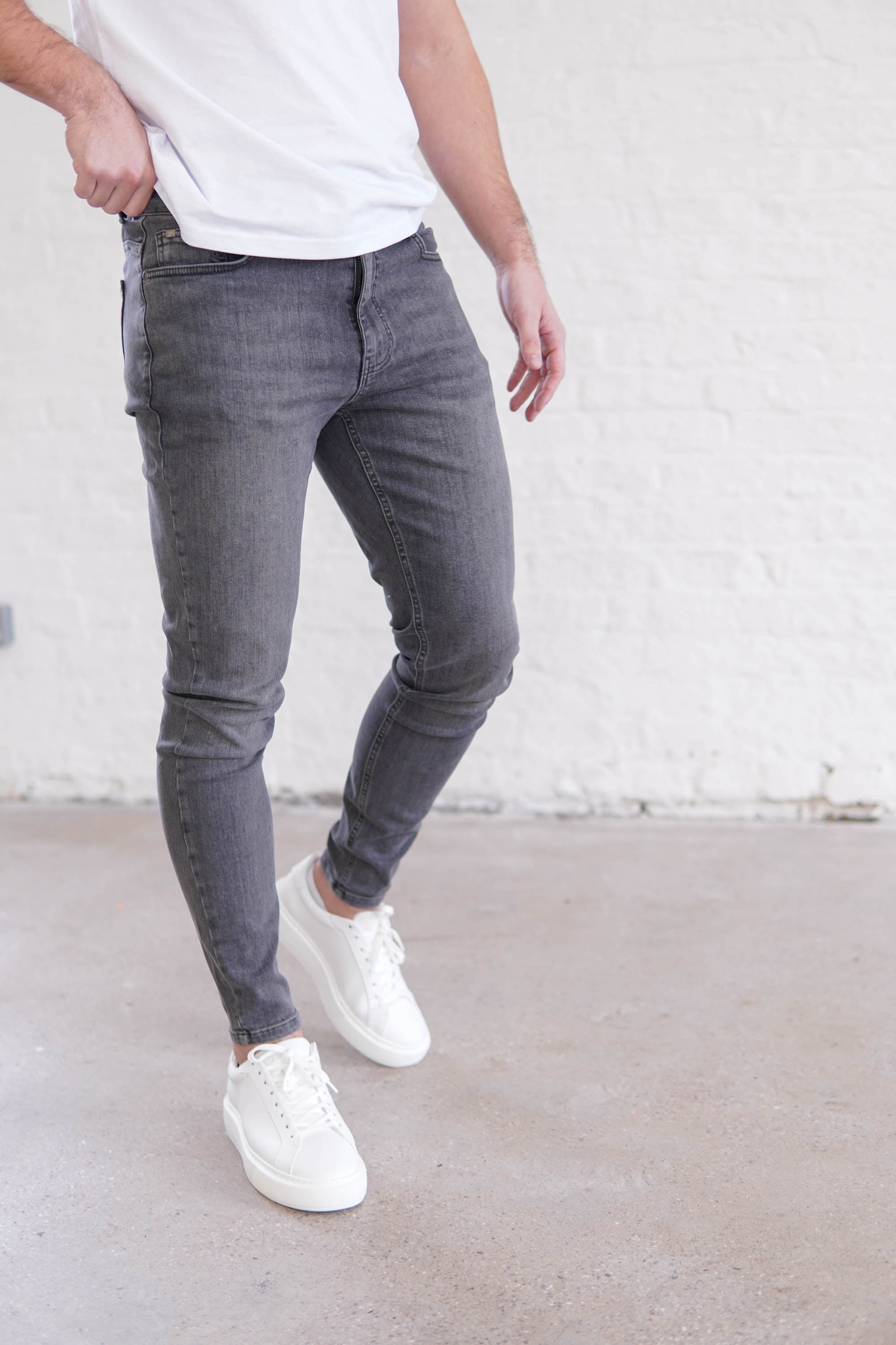 Relaxed Slim Jeans In Dark Blue