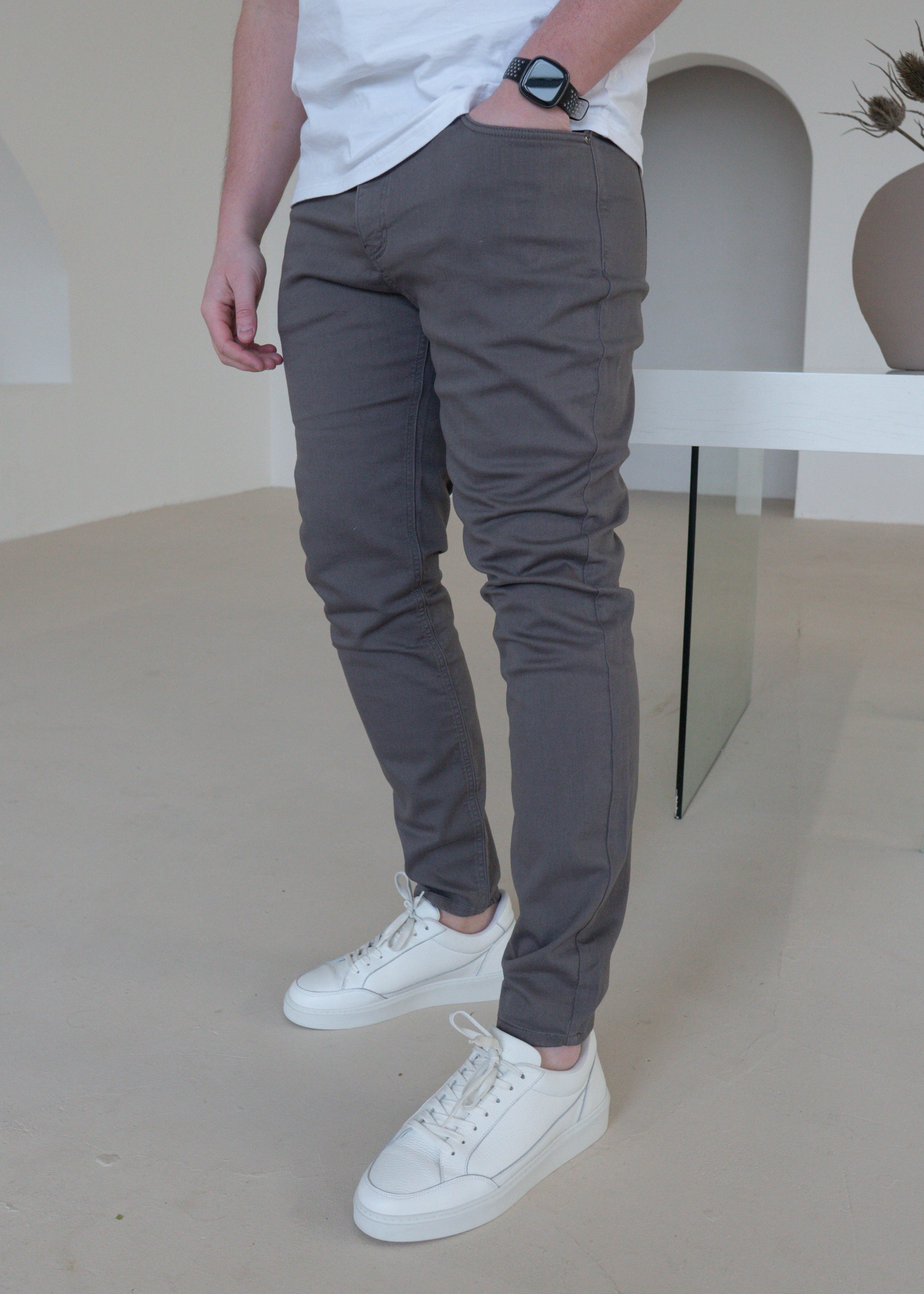 Slim Comfort Jeans In Dark Grey
