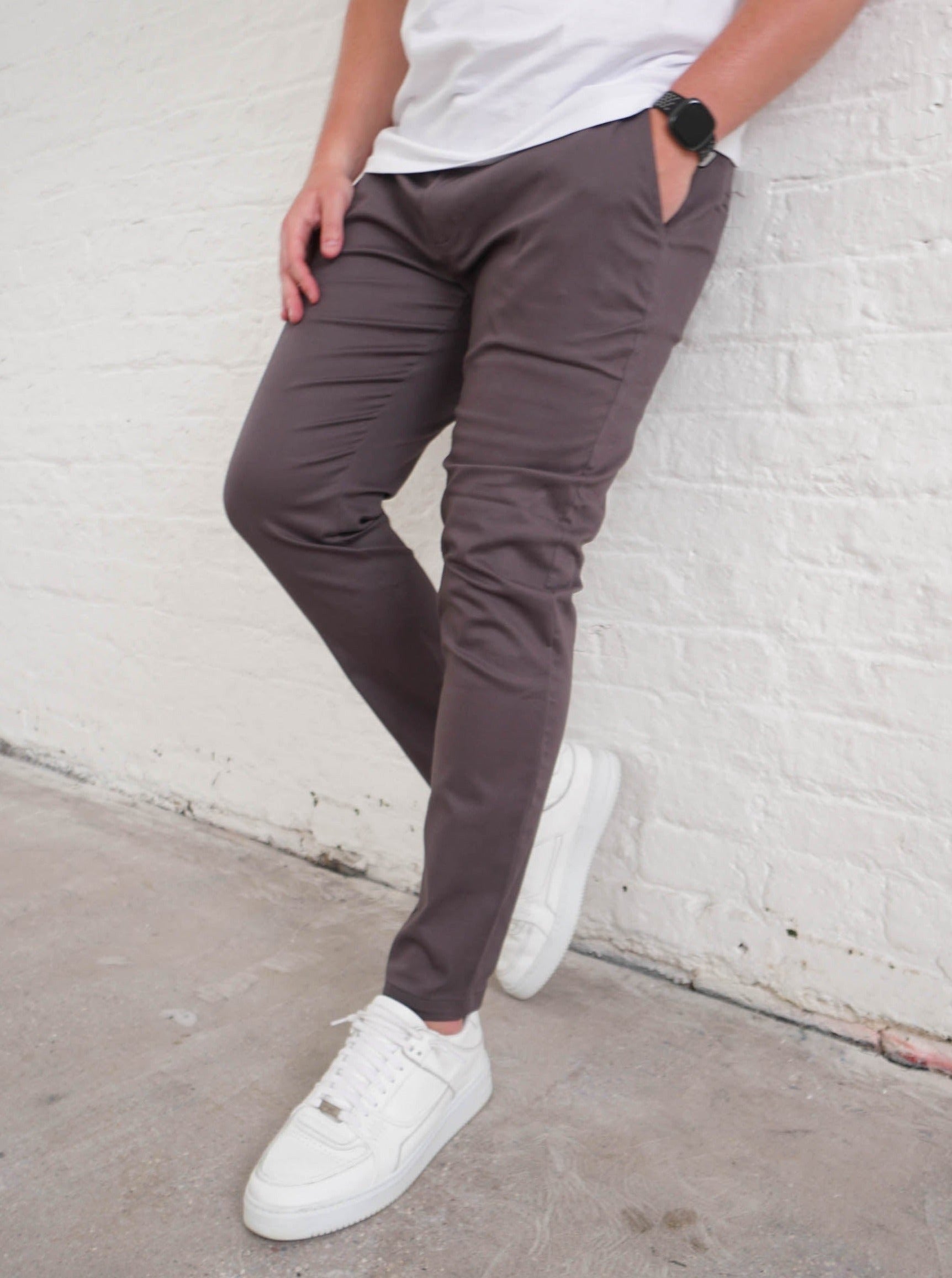 Premium Chino Trousers In Charcoal