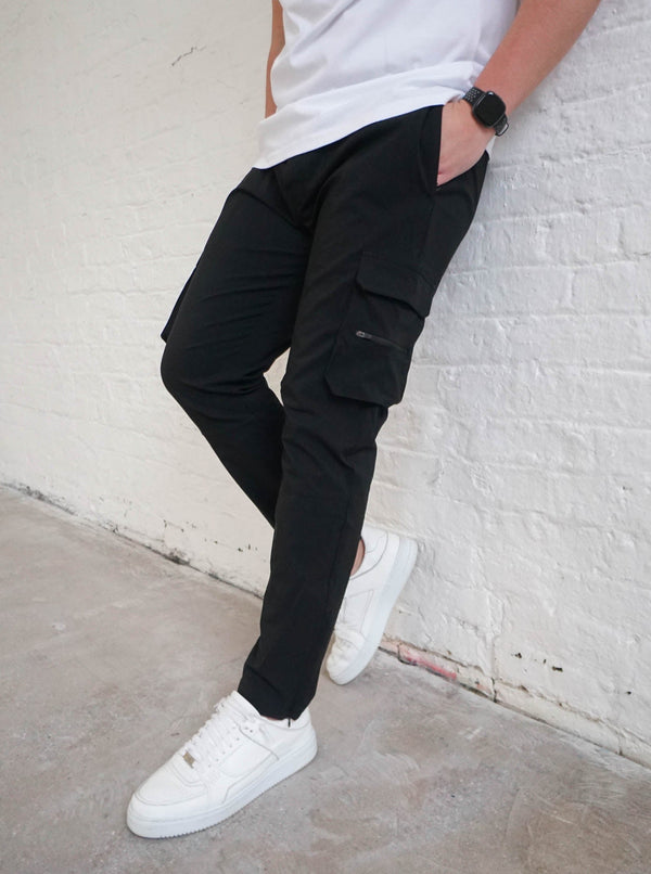 Tech Stretch Cargo Pant In Black