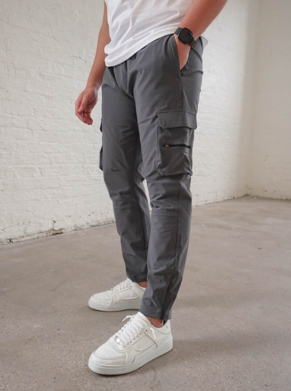 Tech Stretch Cargo Pant In Charcoal