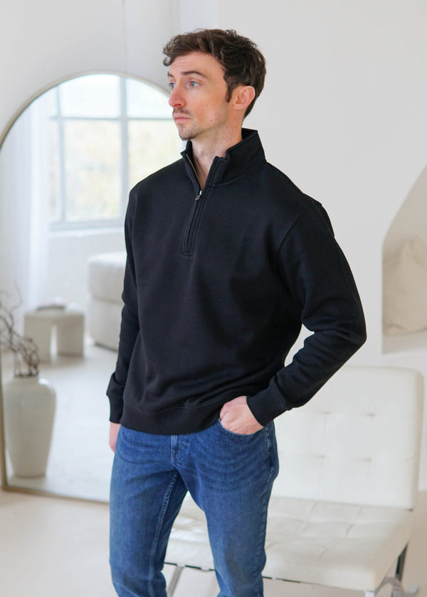 Essential Quarter Zip Sweatshirt In Black