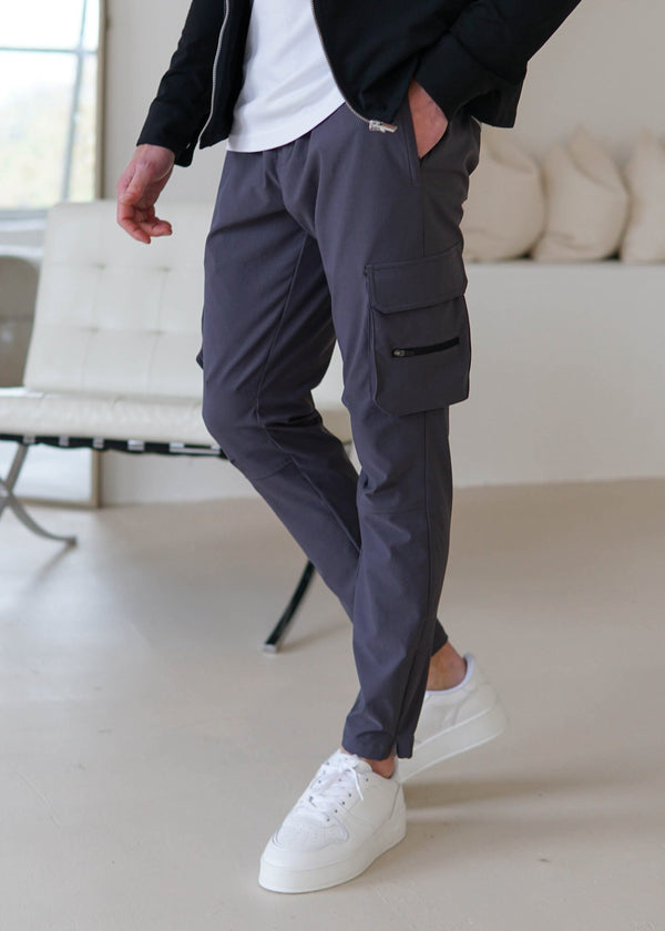 Tech Stretch Cargo Pant In Charcoal