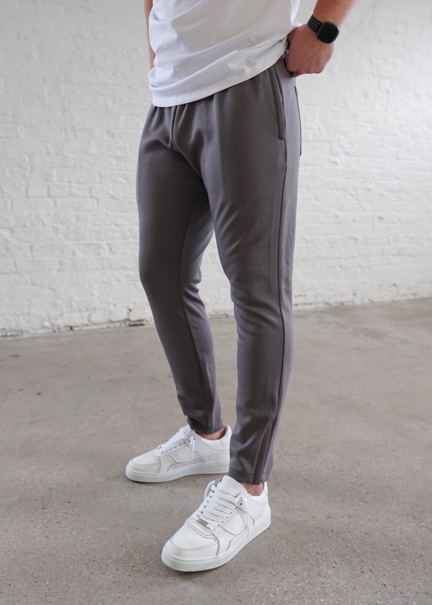 Luxe Aura Joggers In Mid Grey - Sulfit Clothing