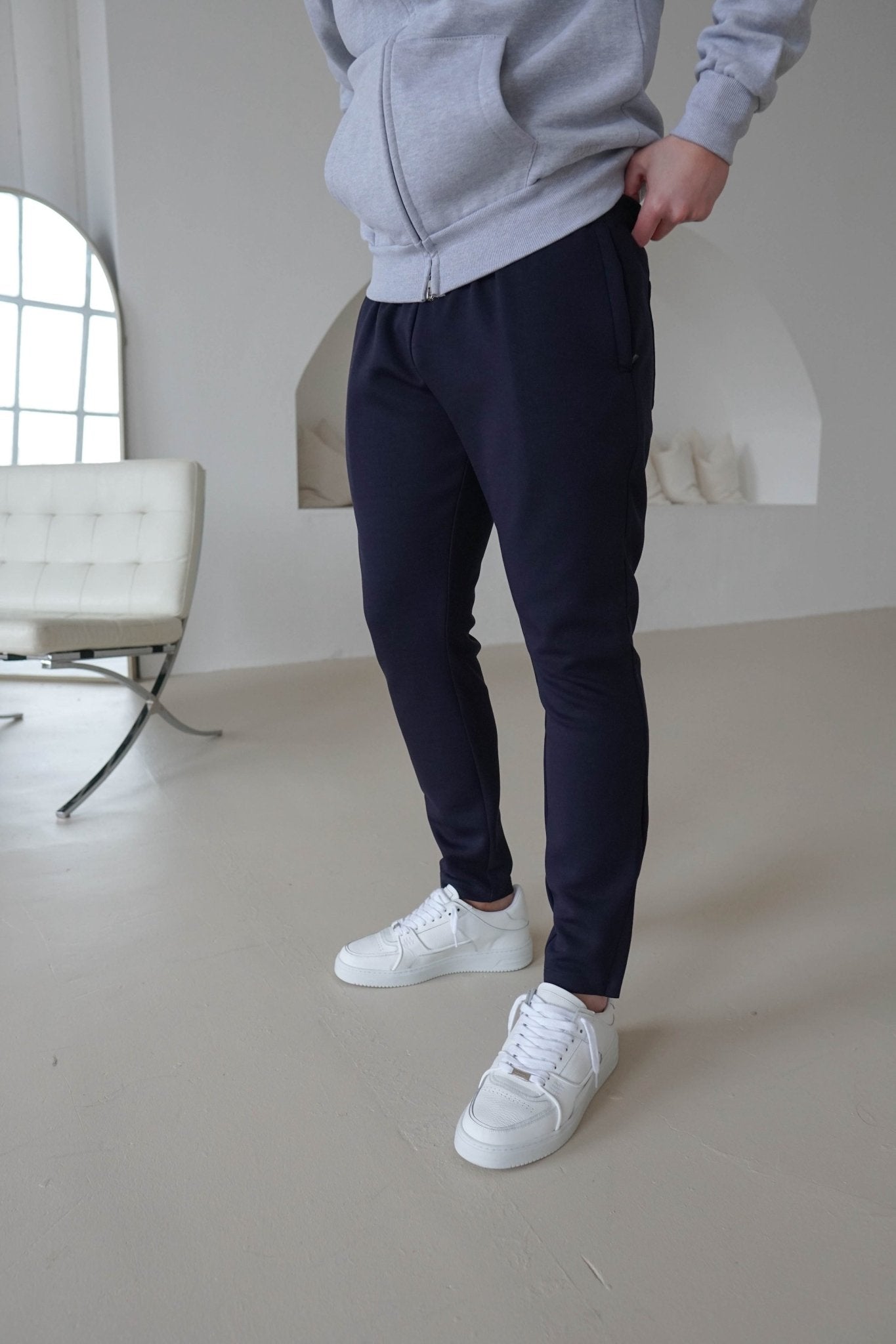 Luxe Aura Joggers In Navy - Sulfit Clothing