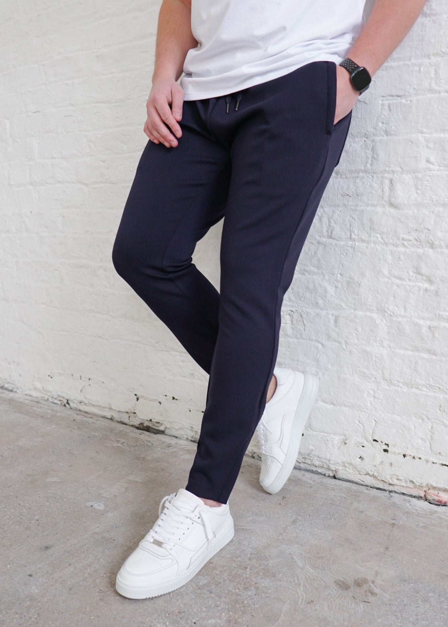 Luxe Aura Joggers In Navy - Sulfit Clothing