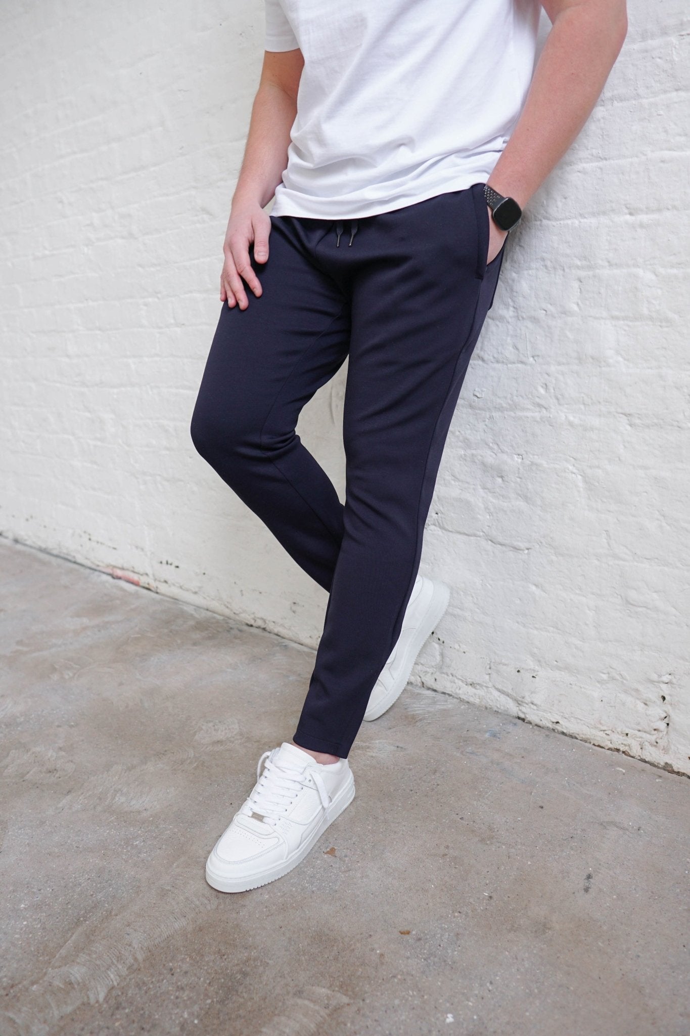 Luxe Aura Joggers In Navy - Sulfit Clothing