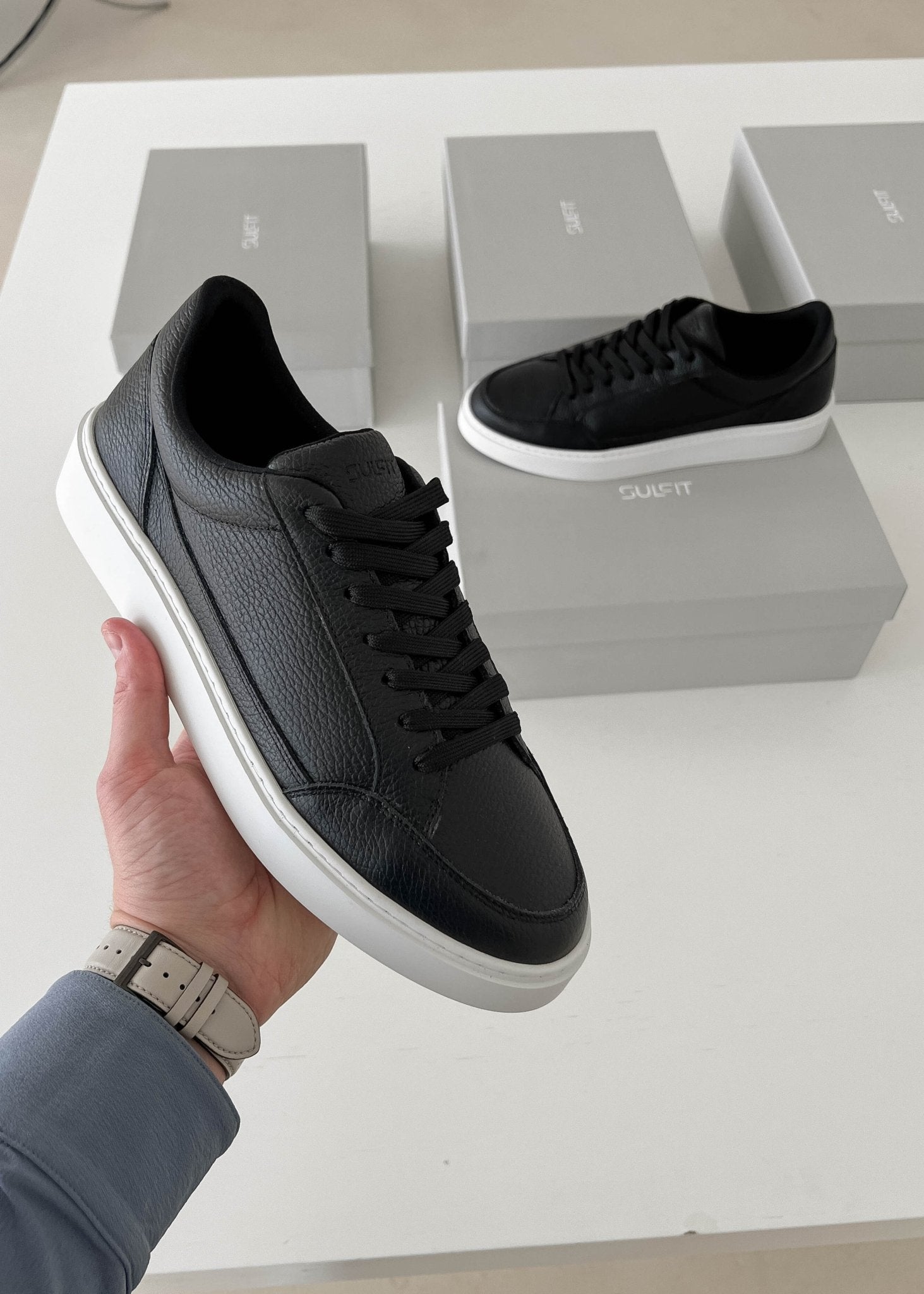 Premium Leather Trainer In Black/White - Sulfit Clothing