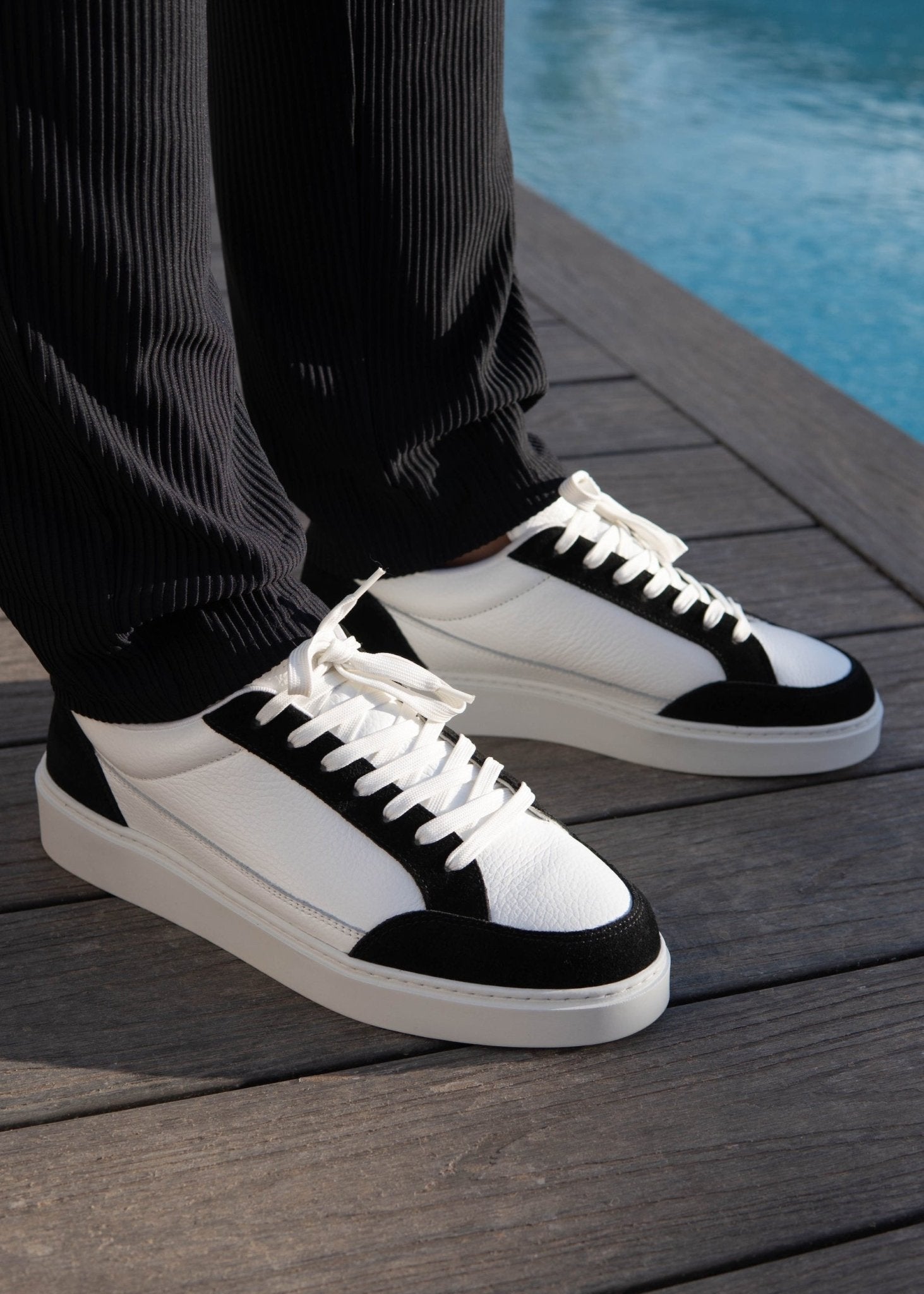 Premium Leather Trainer In White/Black Suede - Sulfit Clothing