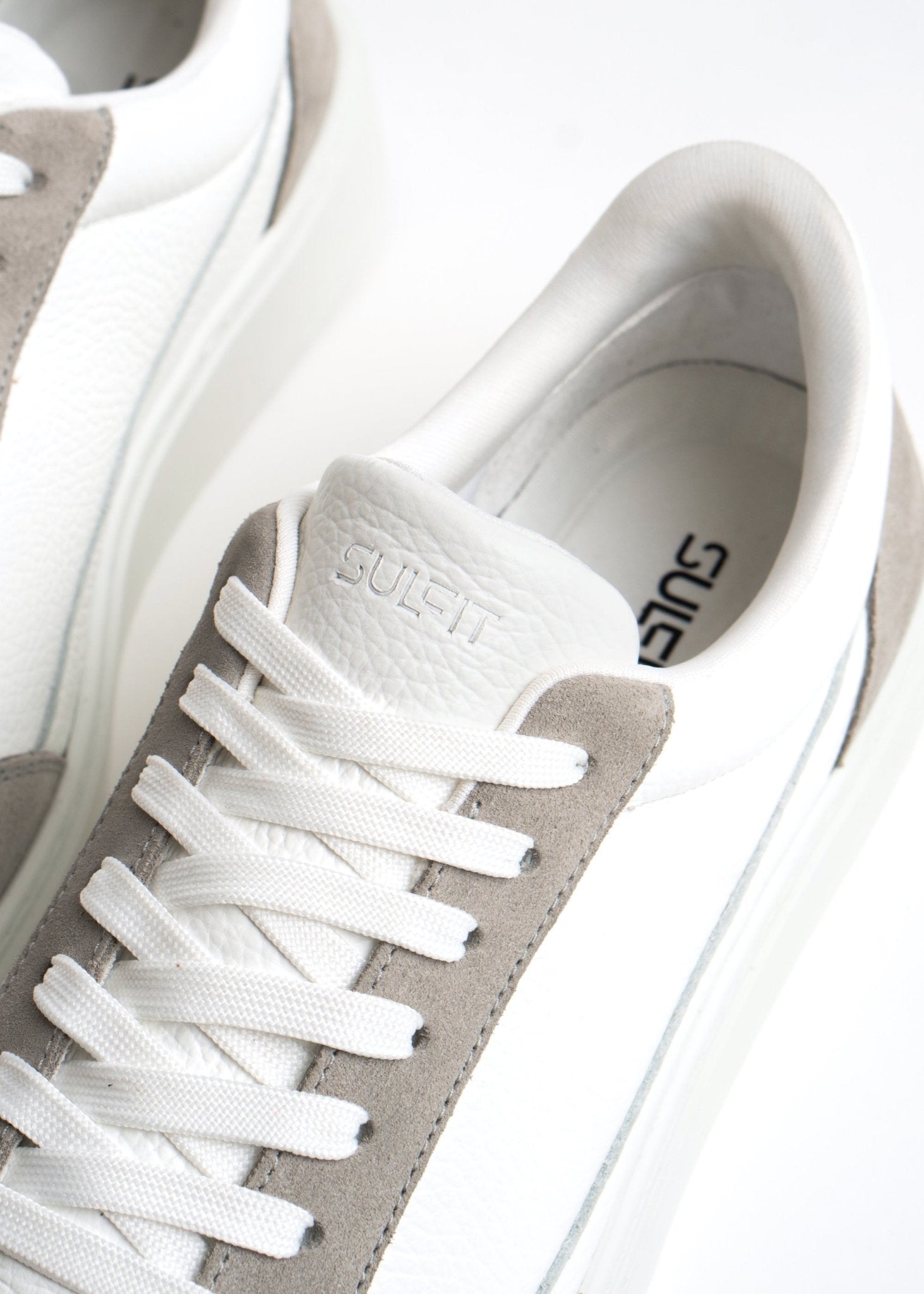 Premium Leather Trainer In White/Grey - Sulfit Clothing