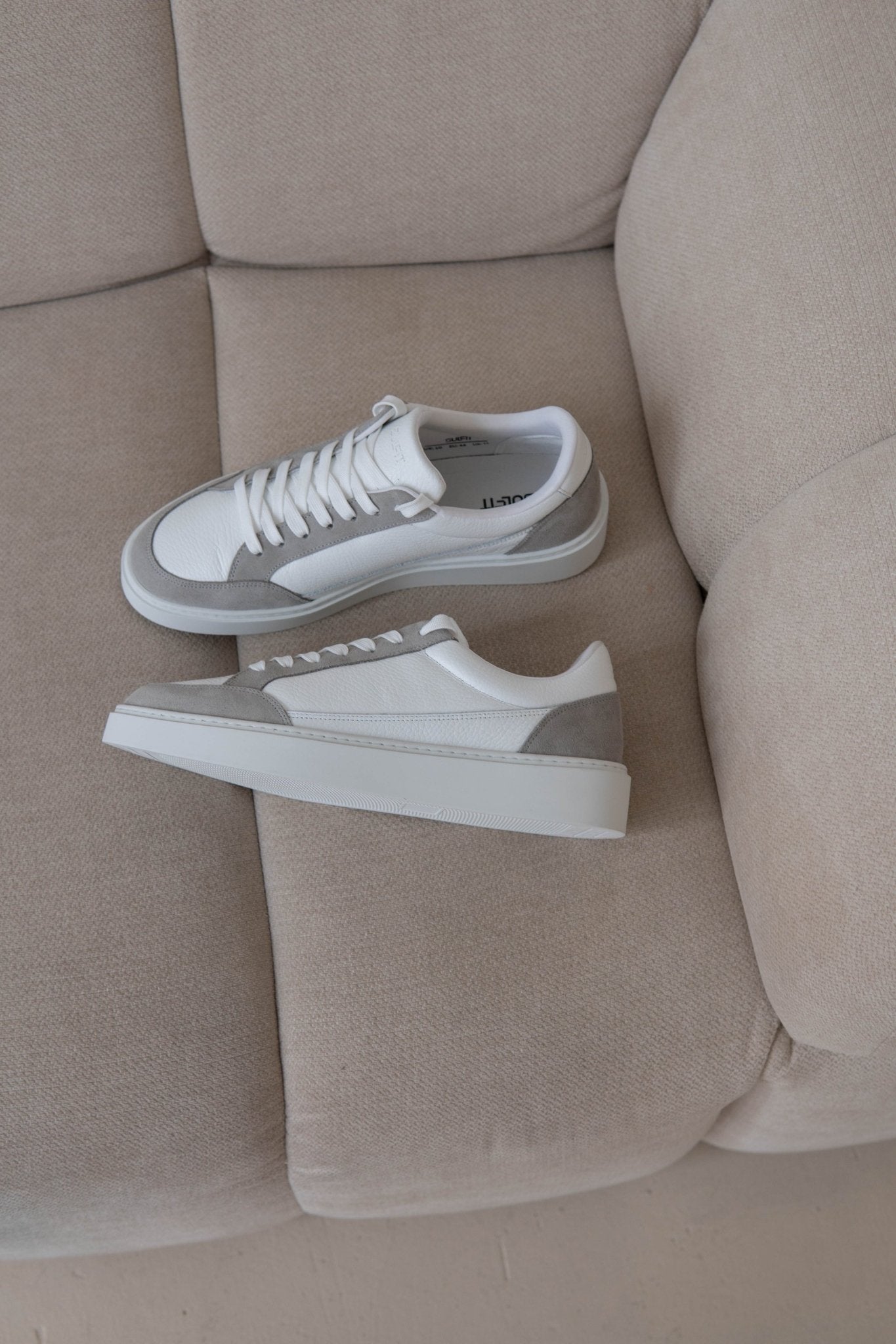 Premium Leather Trainer In White/Grey - Sulfit Clothing