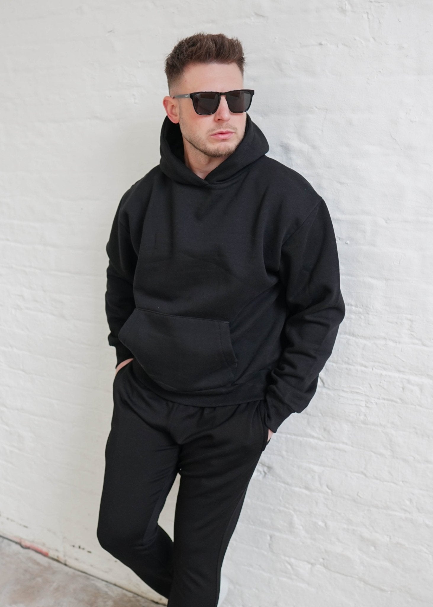 Premium Relaxed Hoodie In Black - Sulfit Clothing