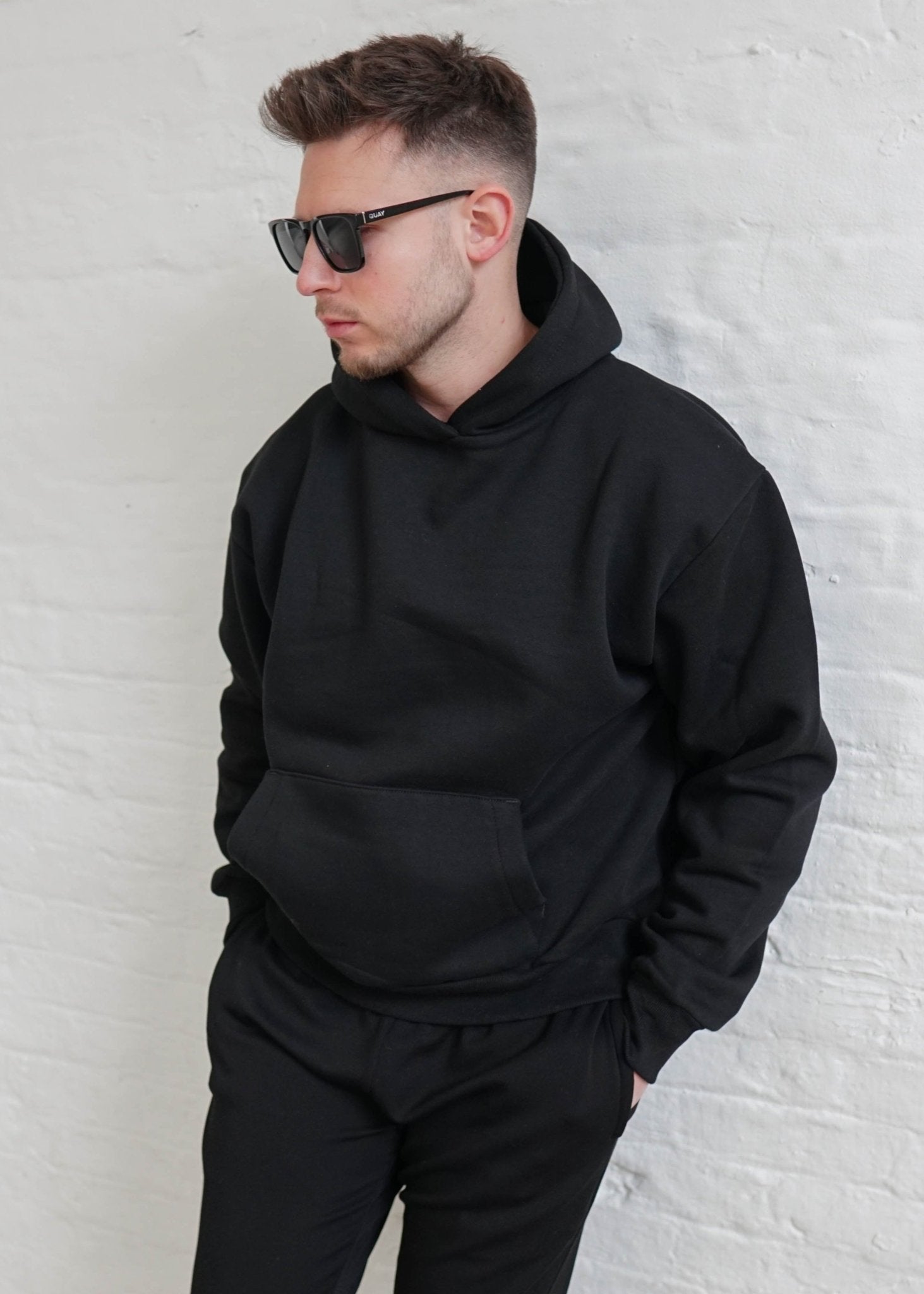Premium Relaxed Hoodie In Black - Sulfit Clothing