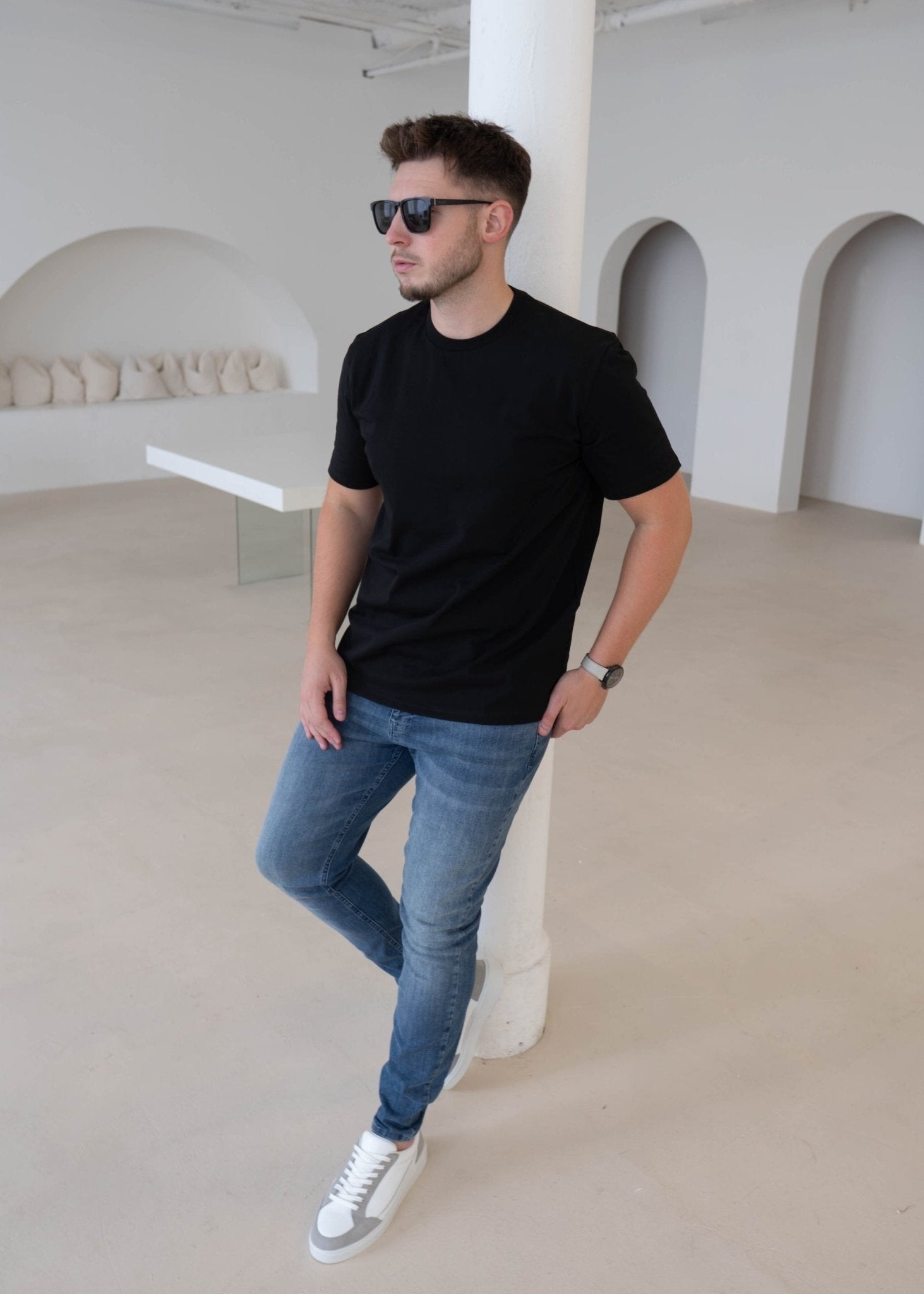Premium T-Shirt In Jet Black - Sulfit Clothing