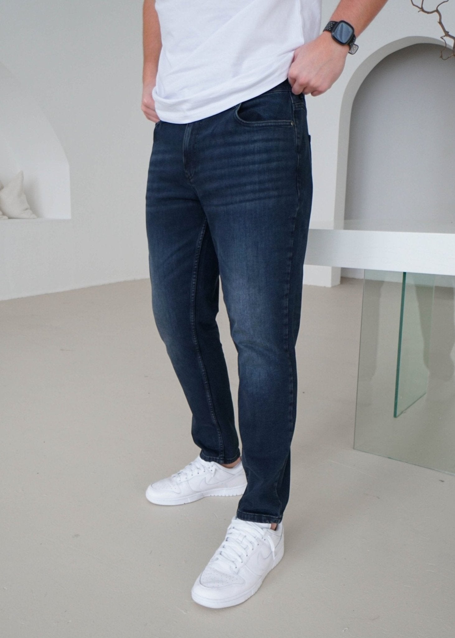 Relaxed Tapered Jeans In Midnight Dark Blue - Sulfit Clothing