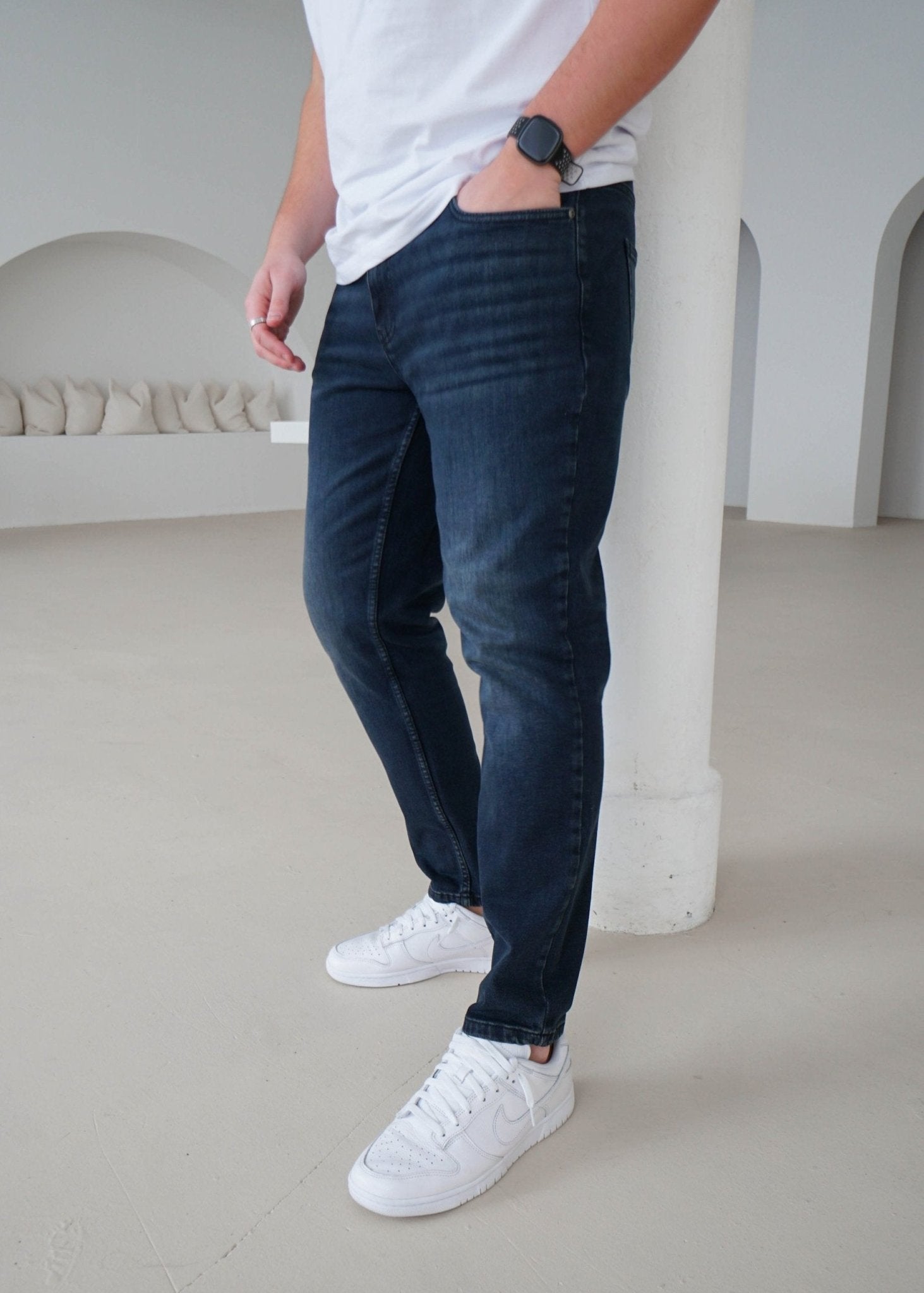 Relaxed Tapered Jeans In Midnight Dark Blue - Sulfit Clothing