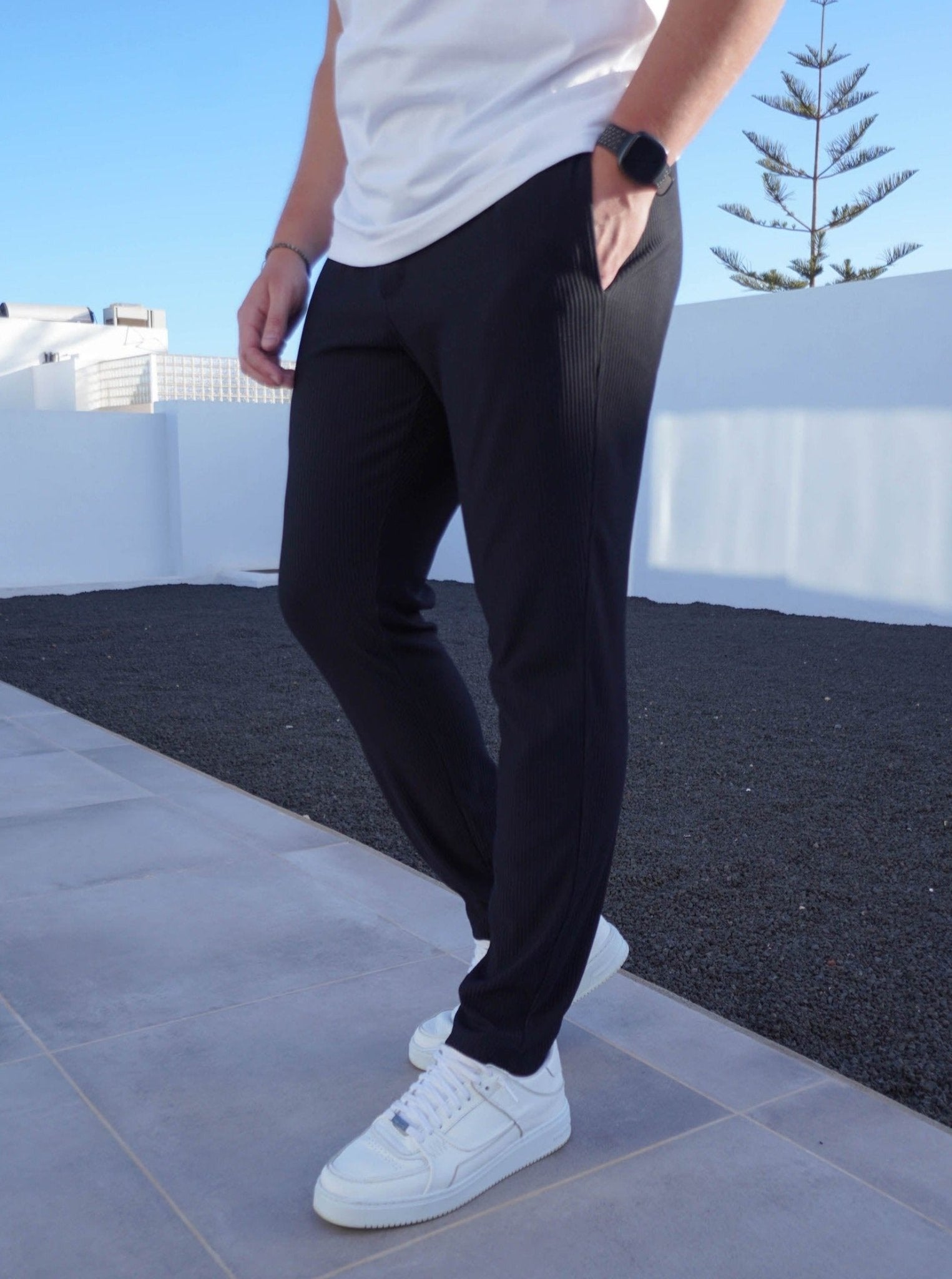 Ribbed Trouser In Black - Sulfit Clothing