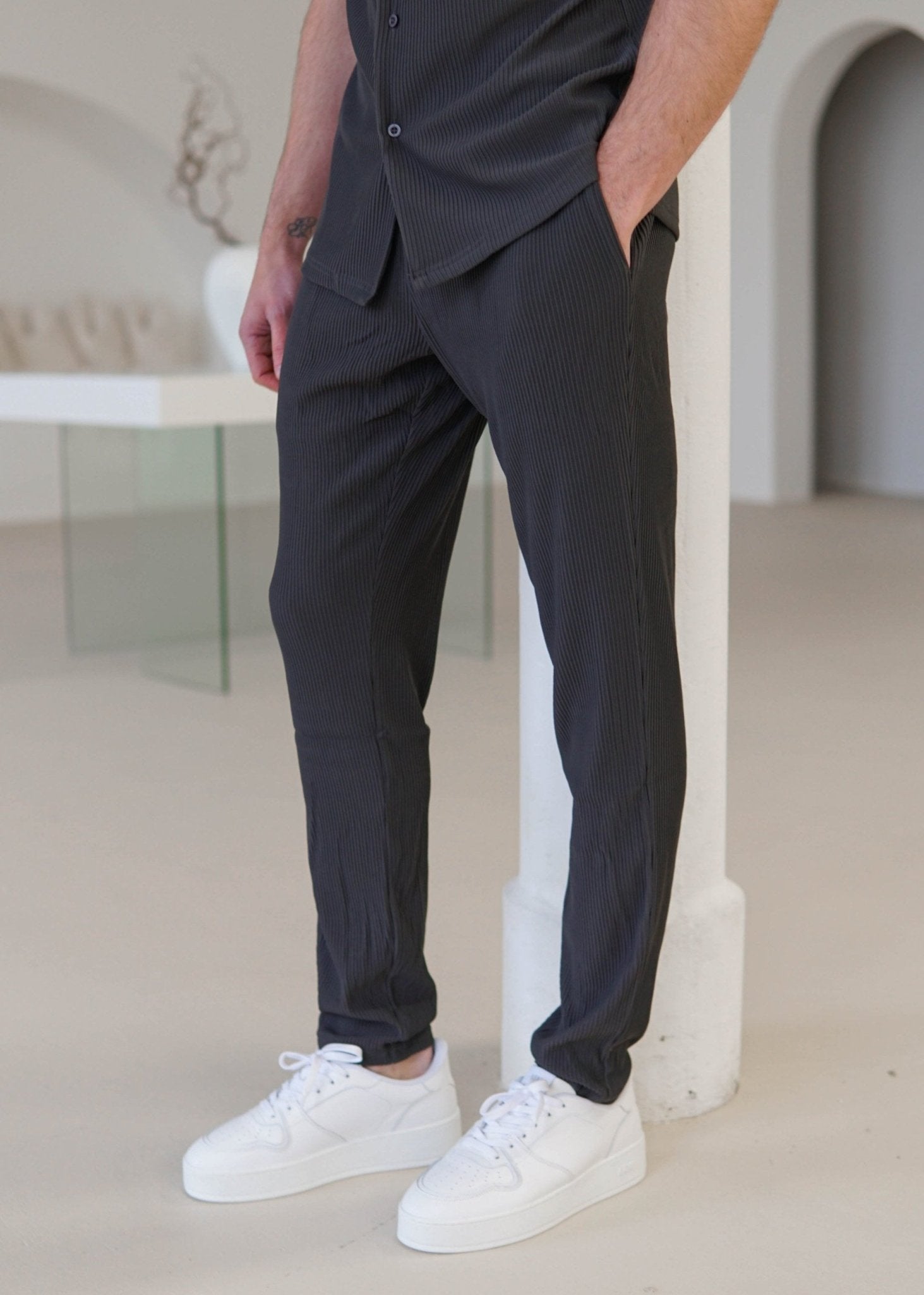 Ribbed Trouser In Dark Grey - Sulfit Clothing