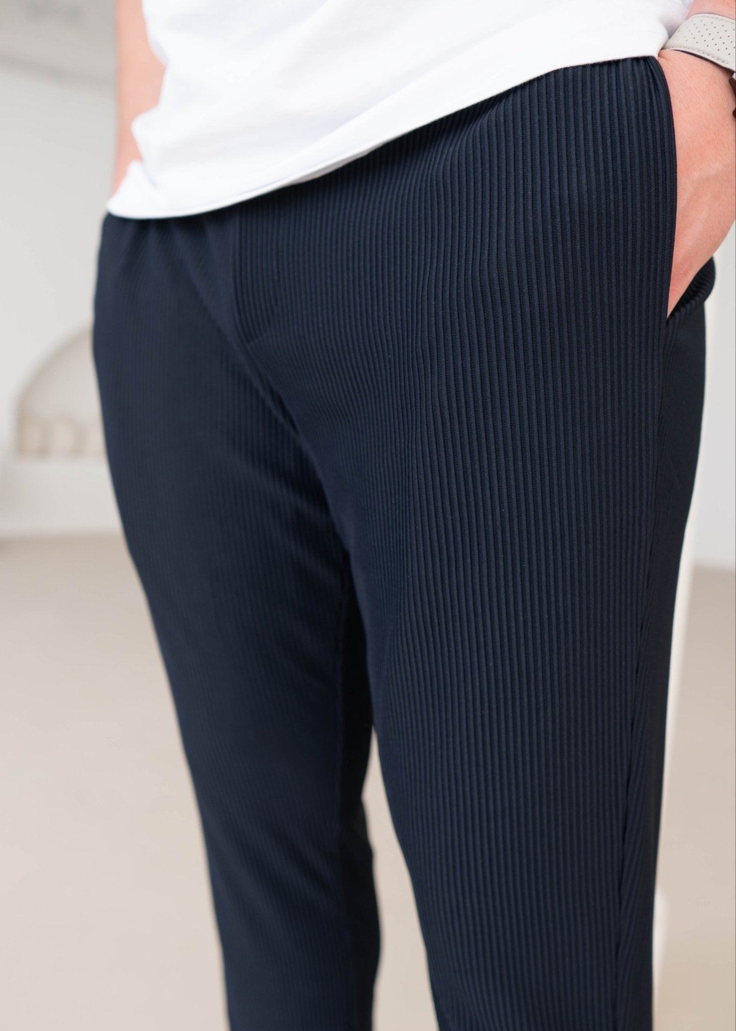 Ribbed Trouser In Navy - Sulfit Clothing