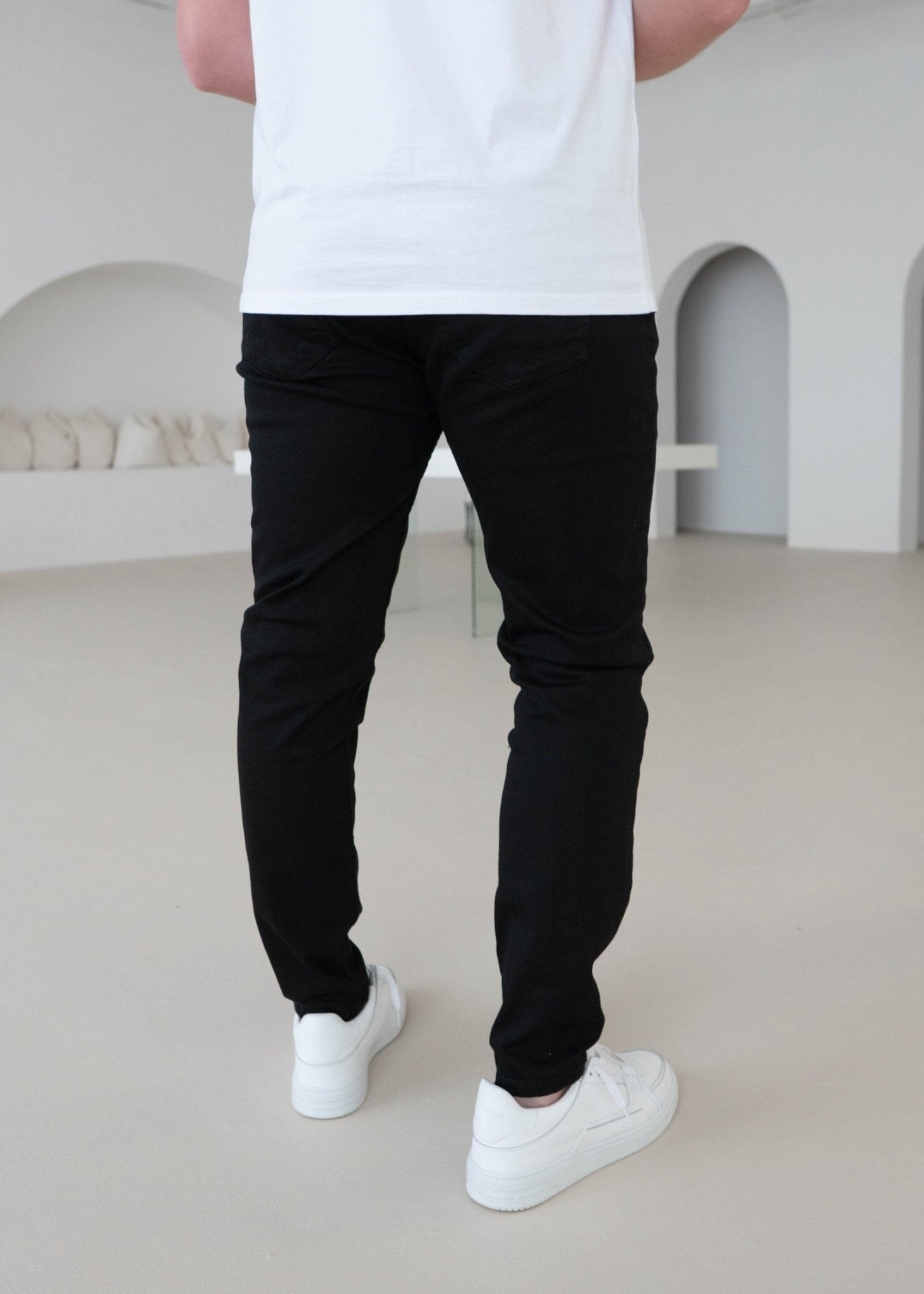 Slim Comfort Jeans In Jet Black - Sulfit Clothing