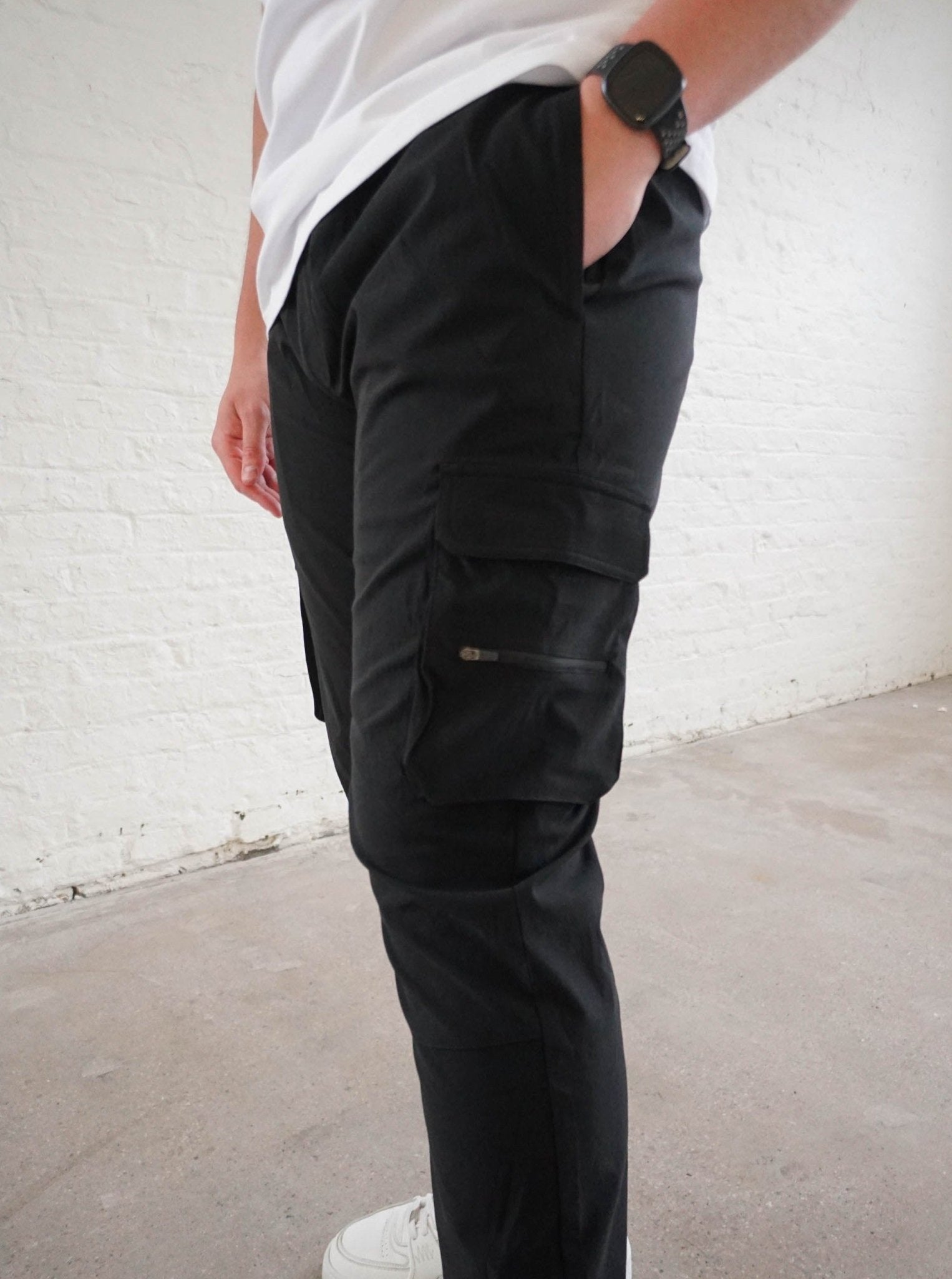 Tech Stretch Cargo Pant In Black - Sulfit Clothing