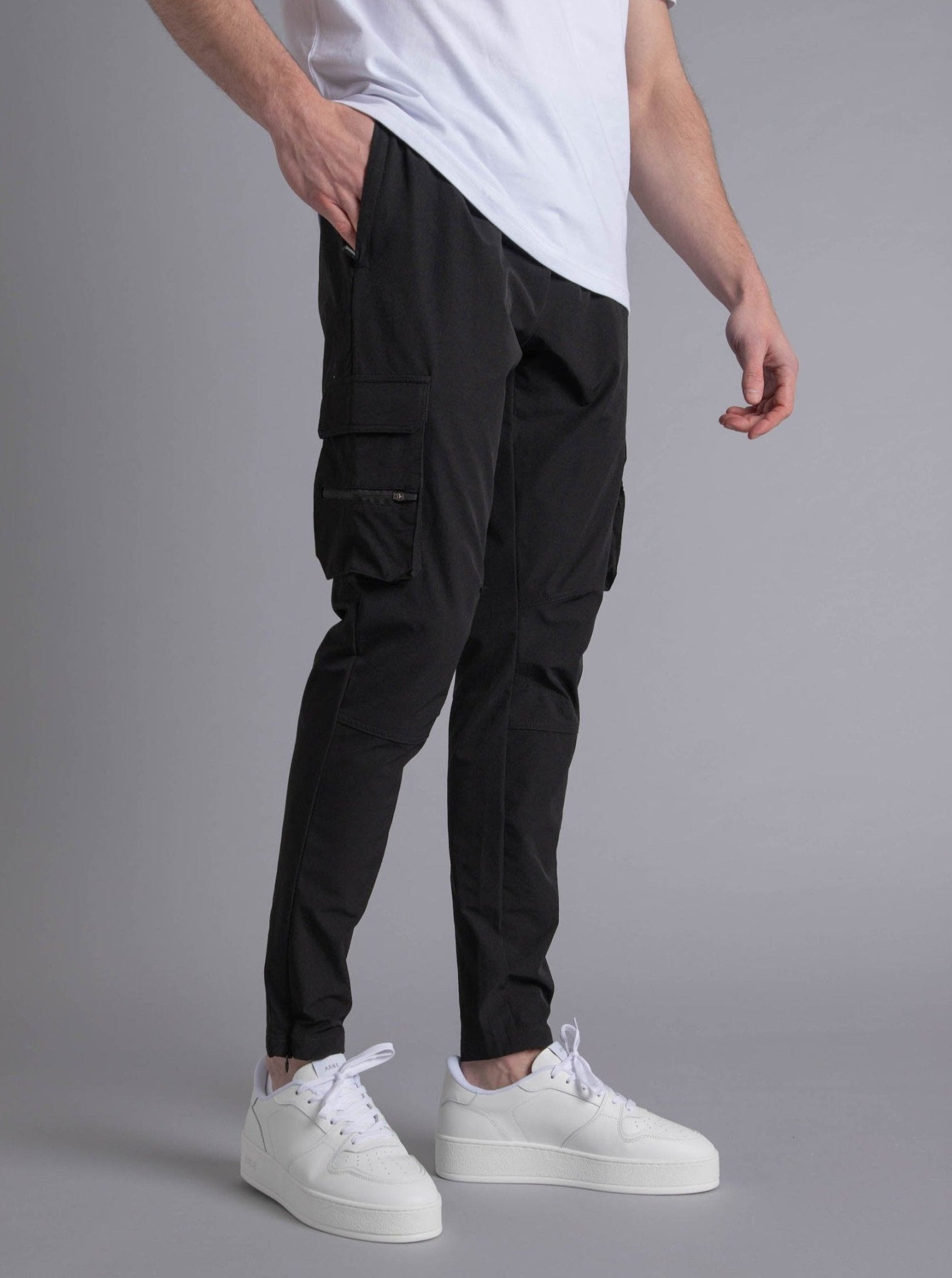 Tech Stretch Cargo Pant In Black - Sulfit Clothing